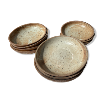 Lot of 10 hollow sandstone plates