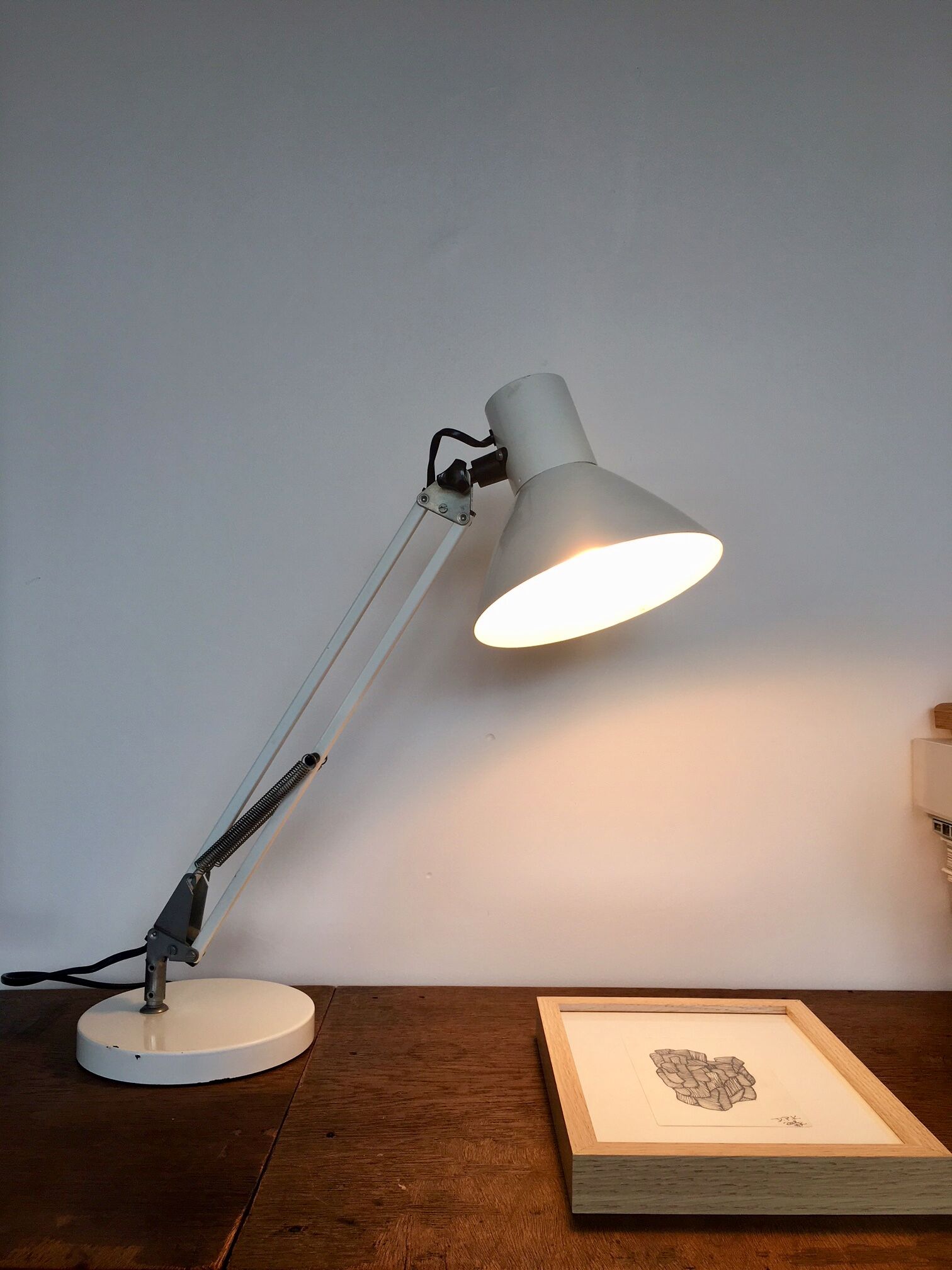 Office lamp article made in rda