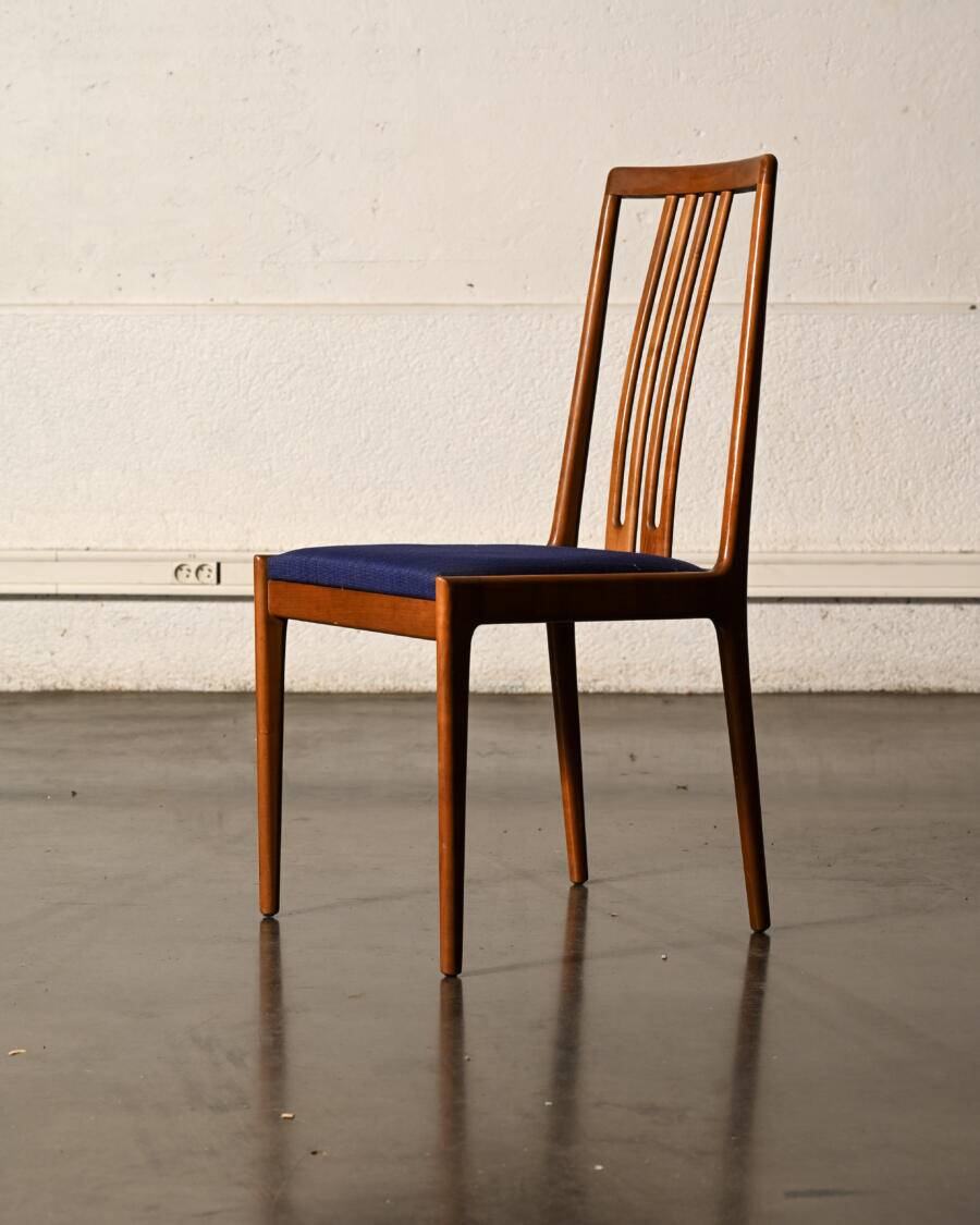 Paire de chaises Lübke vintage en bois et tissu bleu