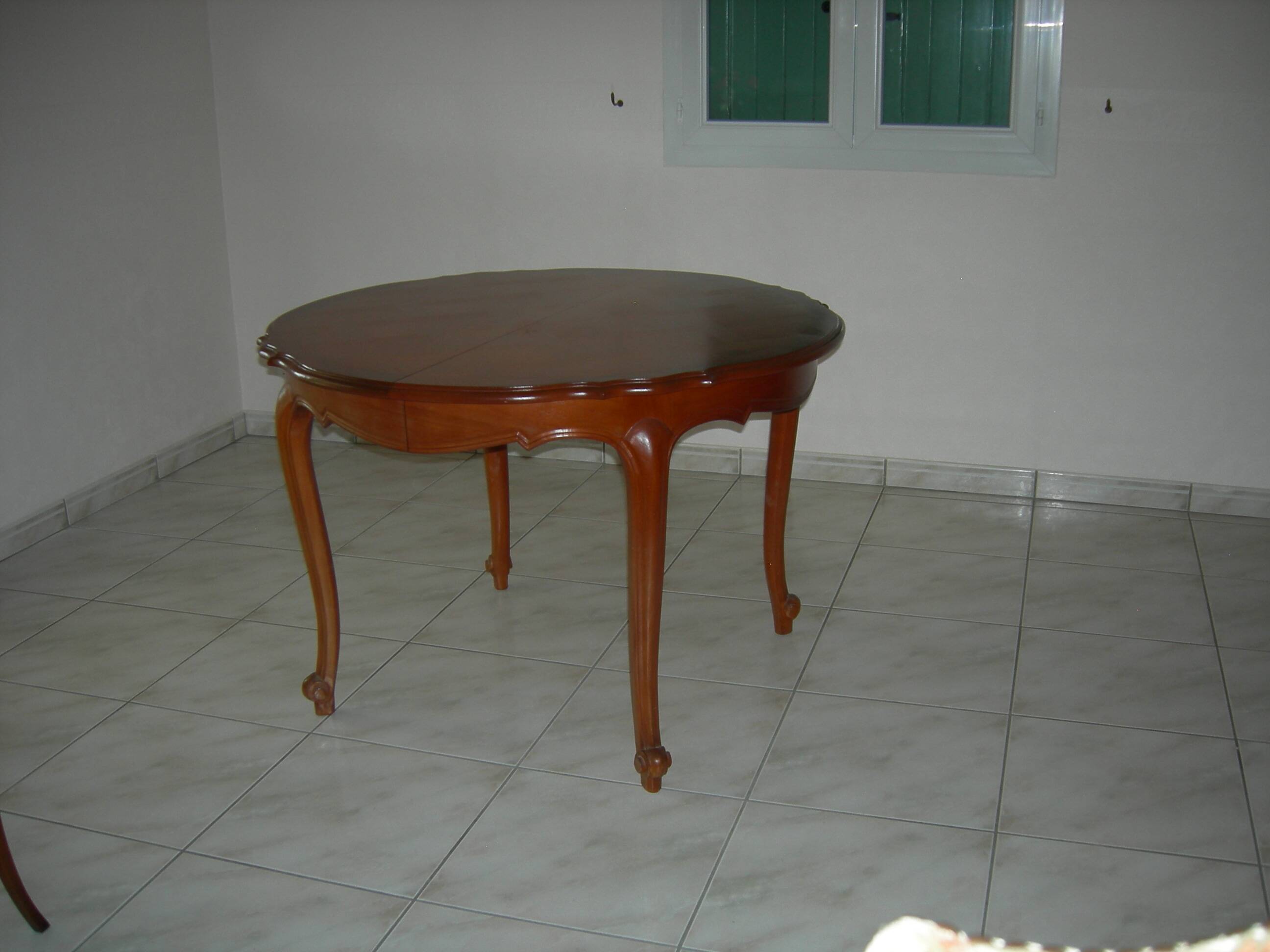 Table merisier ronde /ovale 2 rallonges
