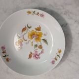 Porcelain deep plates with floral decoration