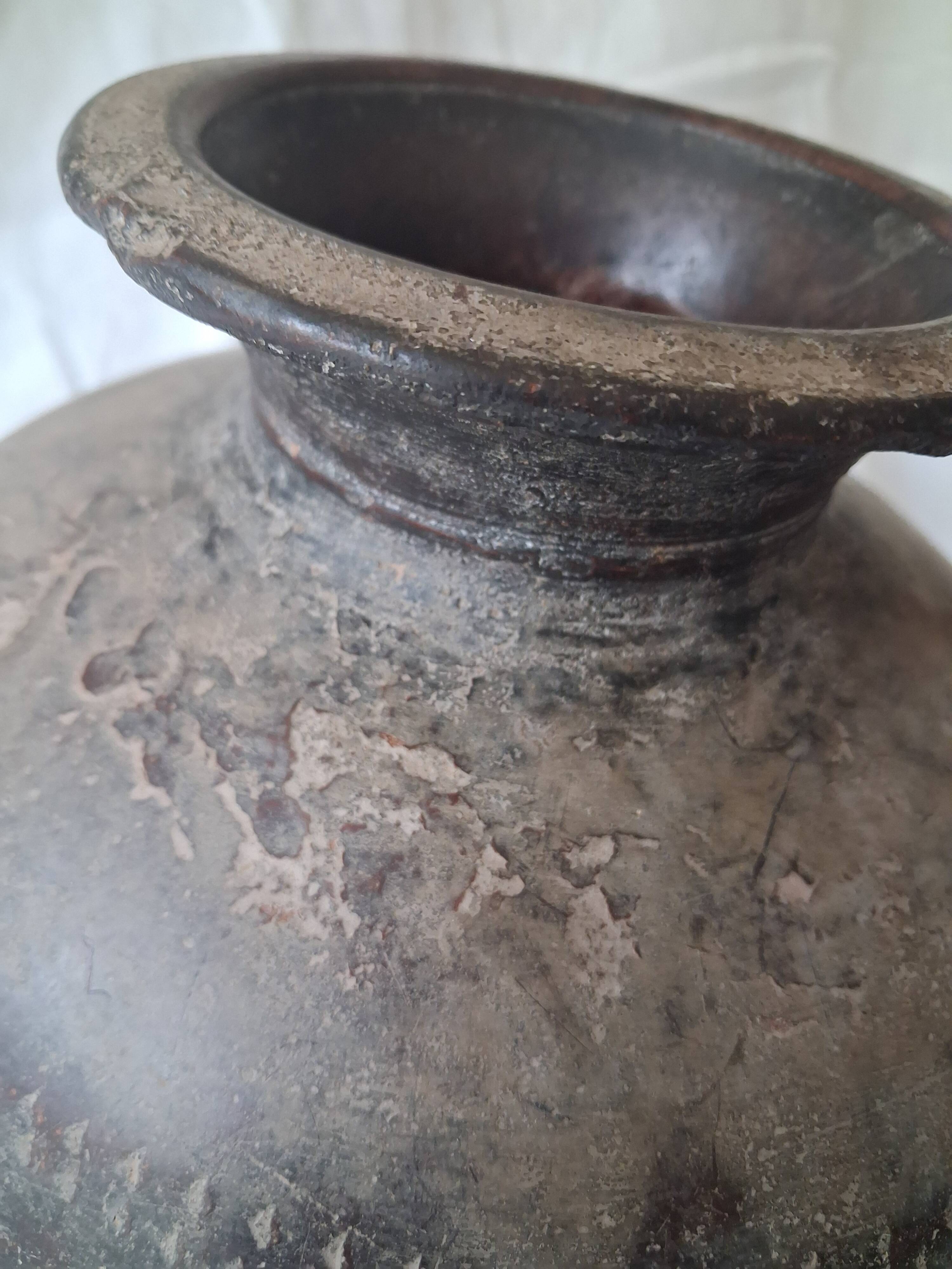 Ancient vase, pot, antique African, made of terracotta.