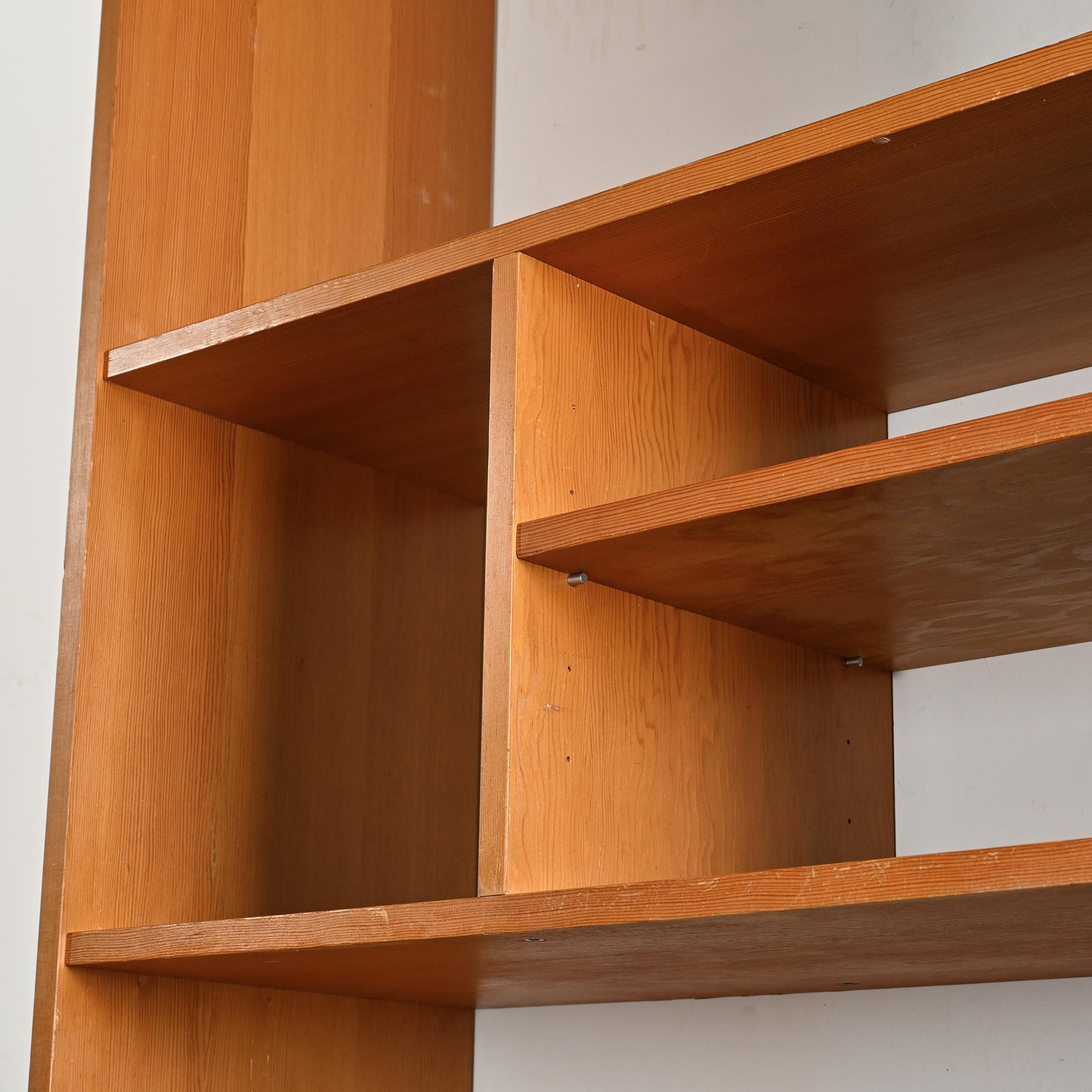 Wooden library by Pierre Guariche for Negroni, La Plagne, 1960s