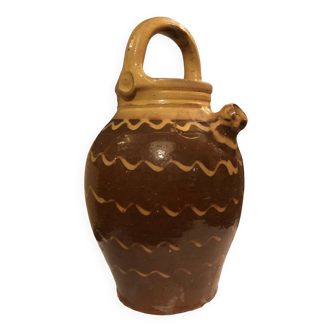 Jug, gargoulette