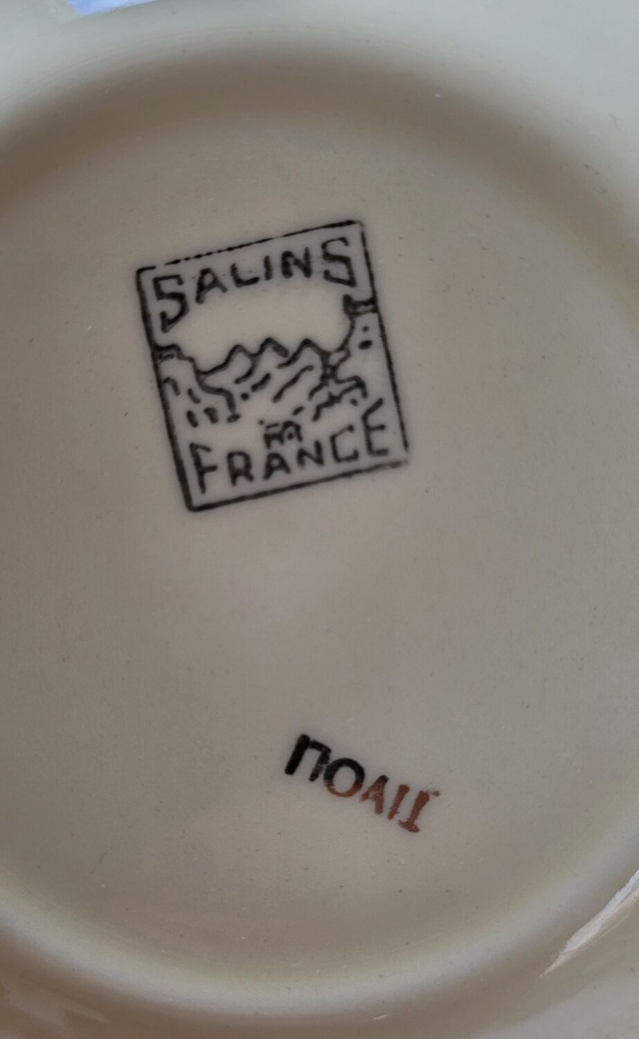 Set of 6 oval yellow hollow plates Salins model Tivoli