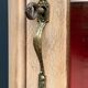 Armoire vitrée vintage bois brut 1950