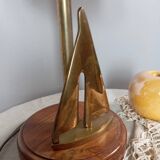 Marine table lamp with wooden base, brass sailboat, jute lampshade