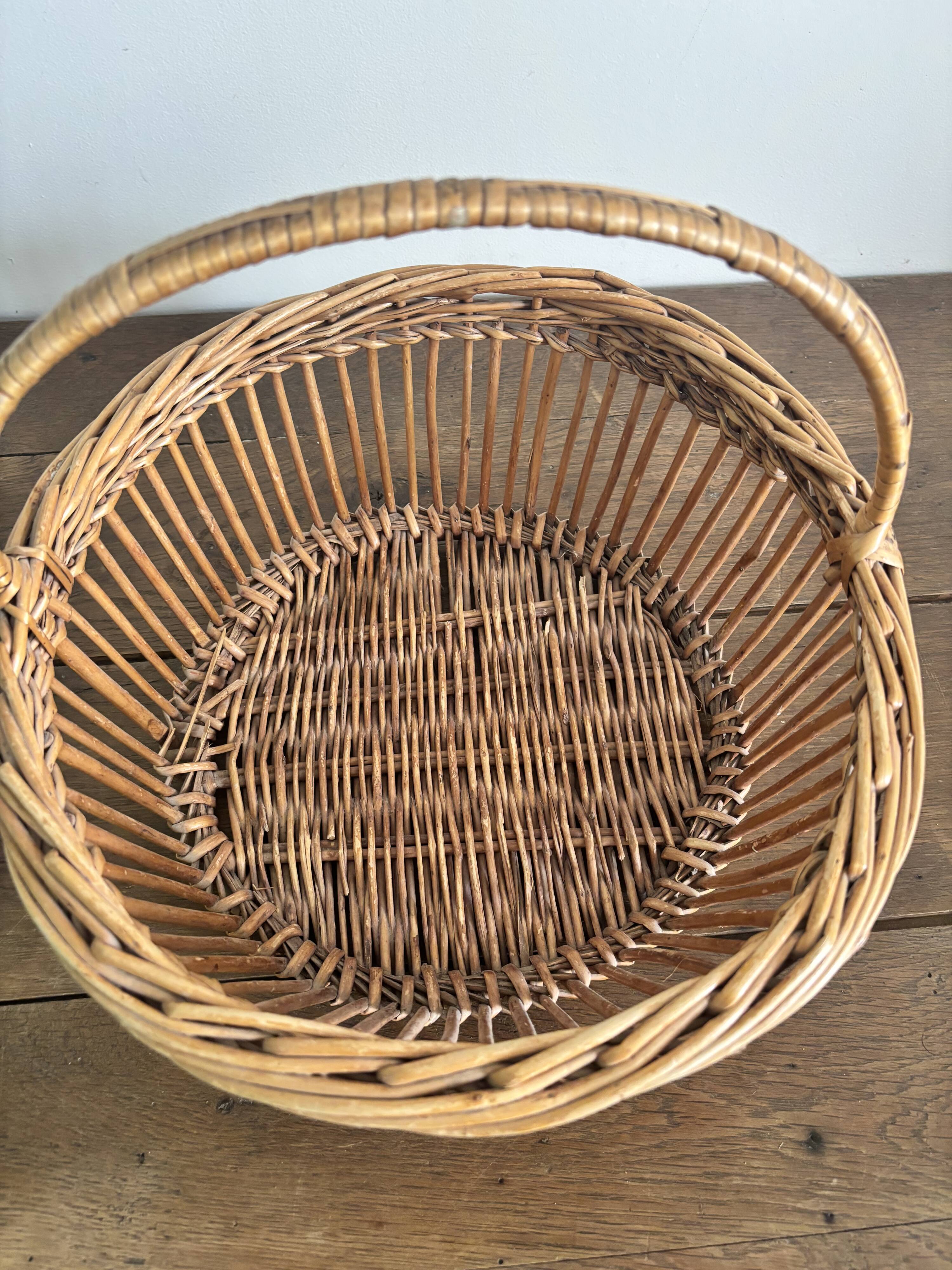 anier vintage en osier, années 50