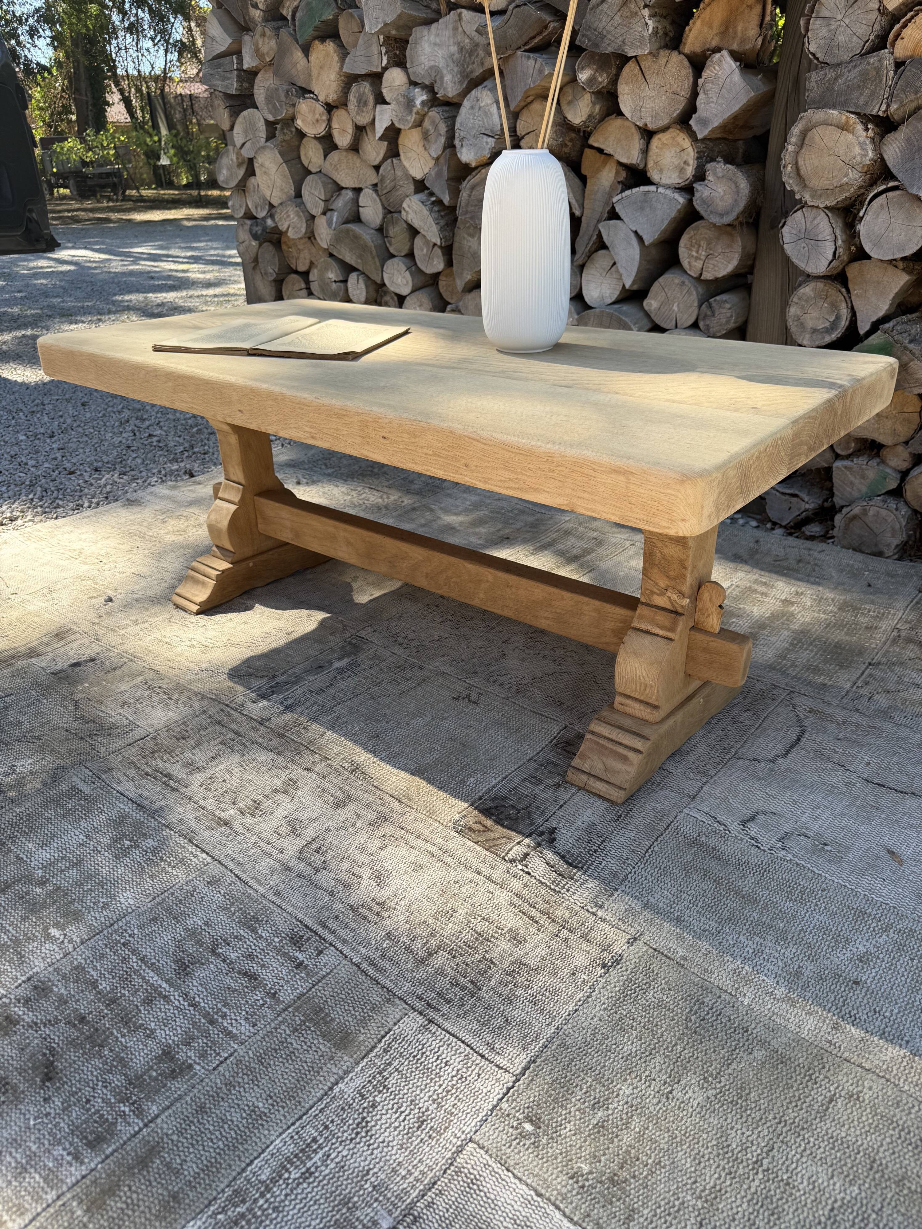Table basse monastère