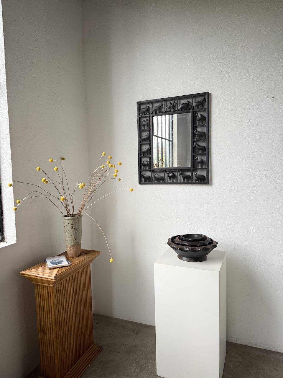 Brutalist wooden dishes, Savoyard popular art.