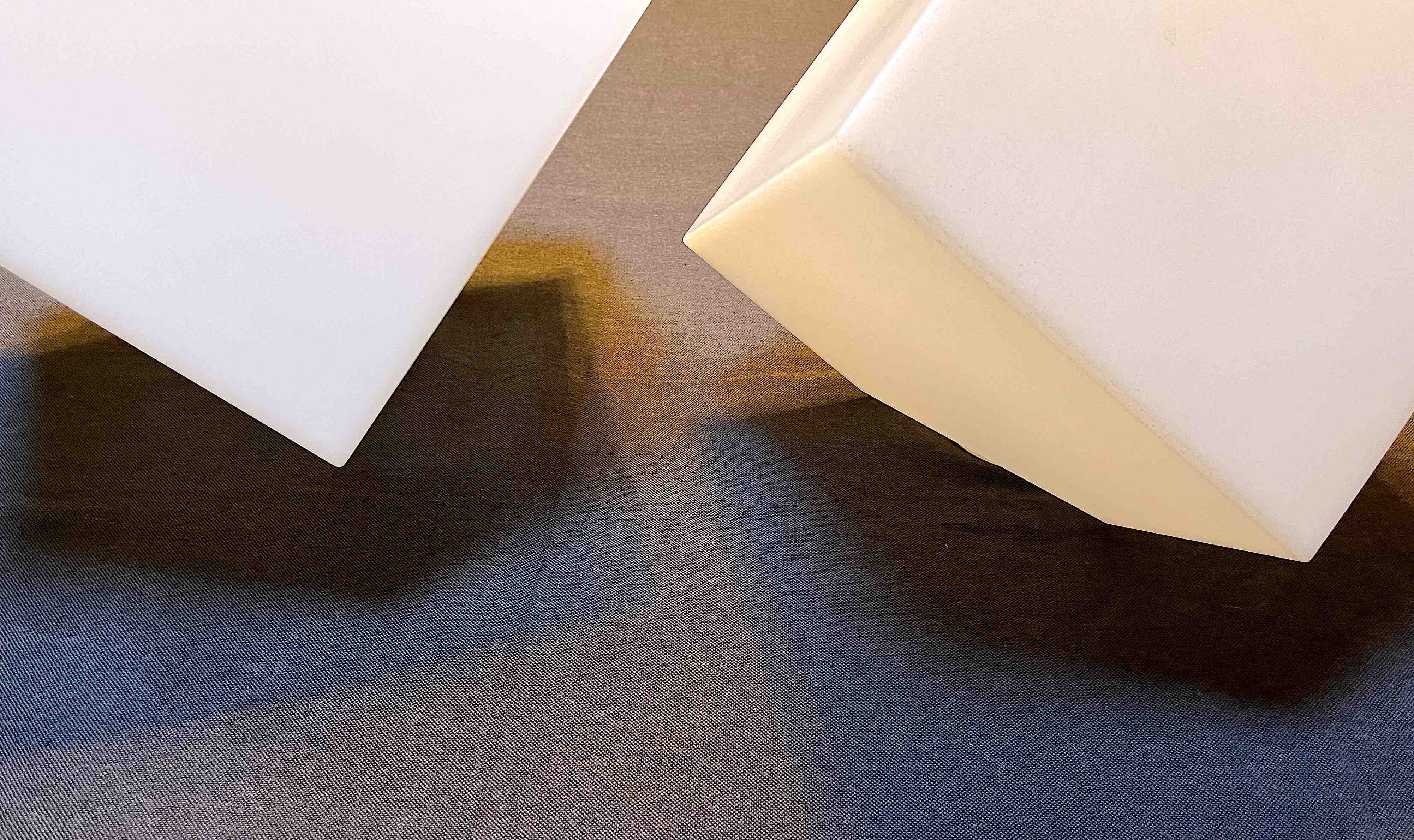 Pair of sconces "Edge", by Alessandro Mendini for Artemide, Italy