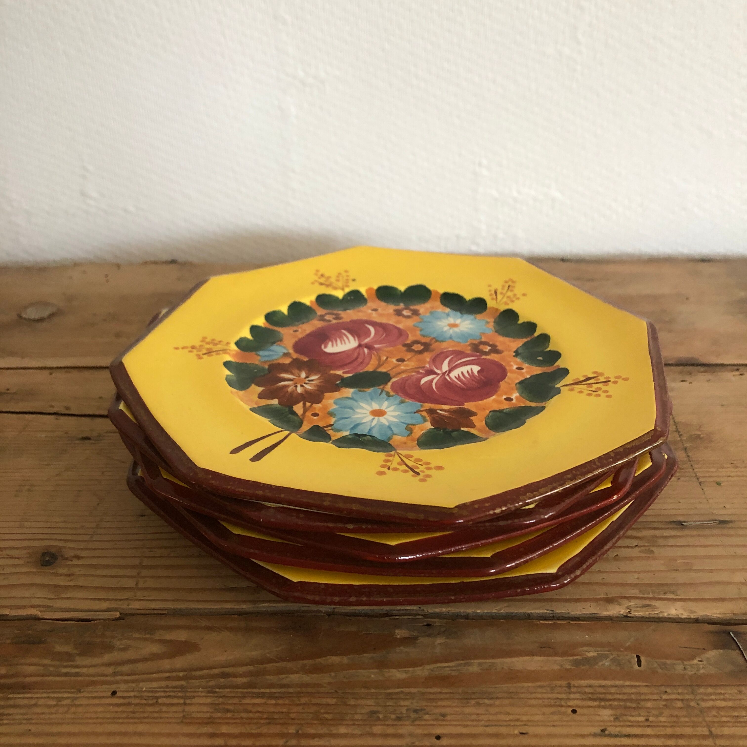 5 assiettes Longwy et un plat