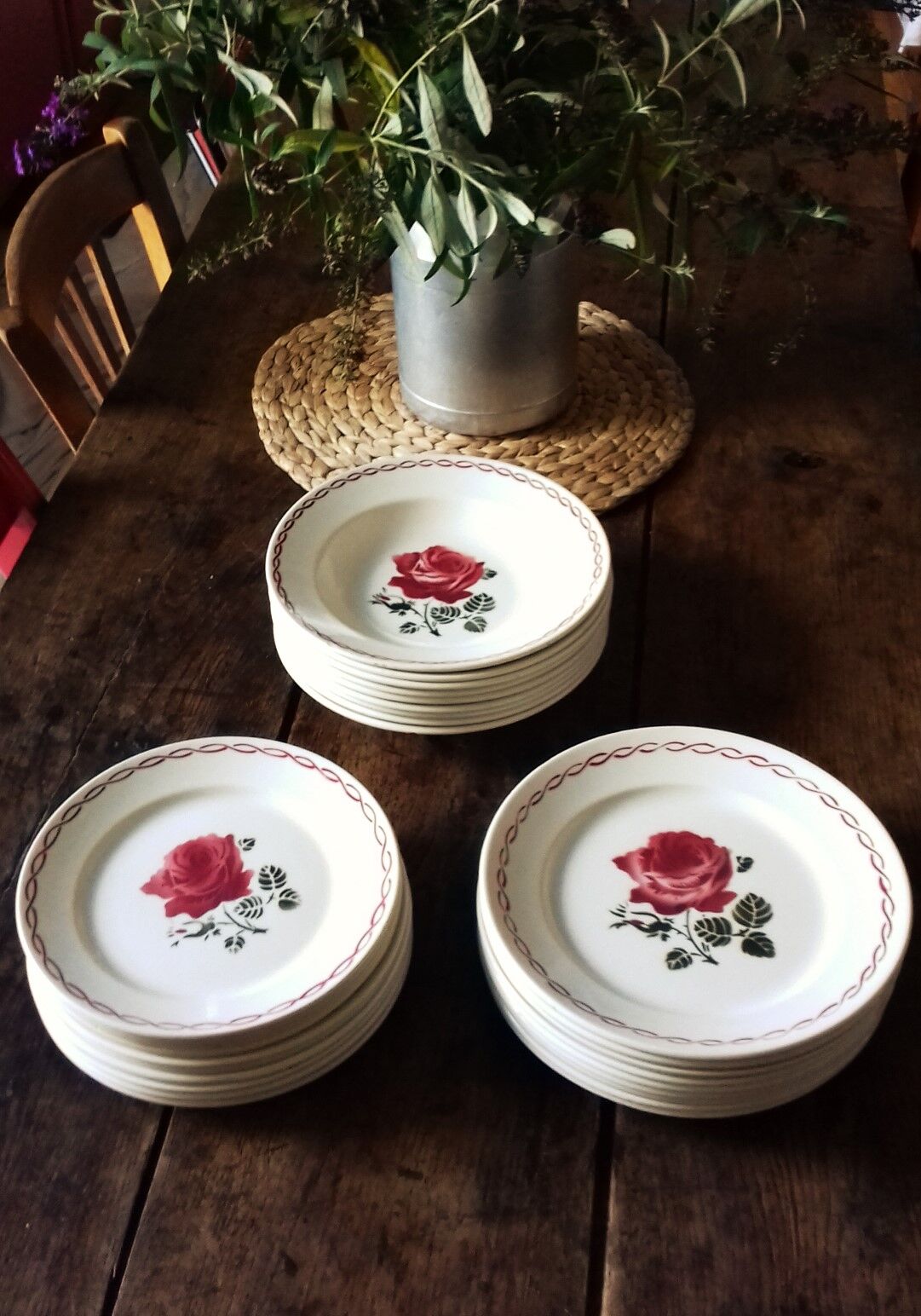 Lot 9 plates Badonviller germaine rose 1940