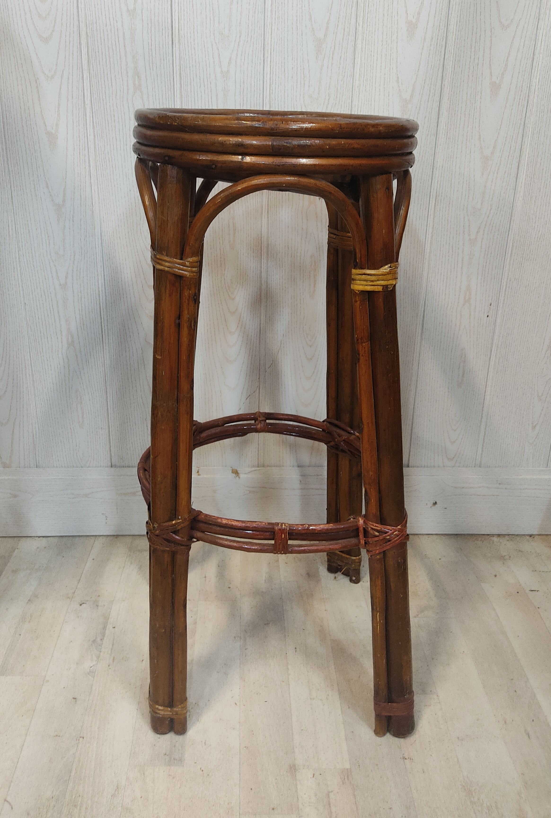 Rattan and canning bar