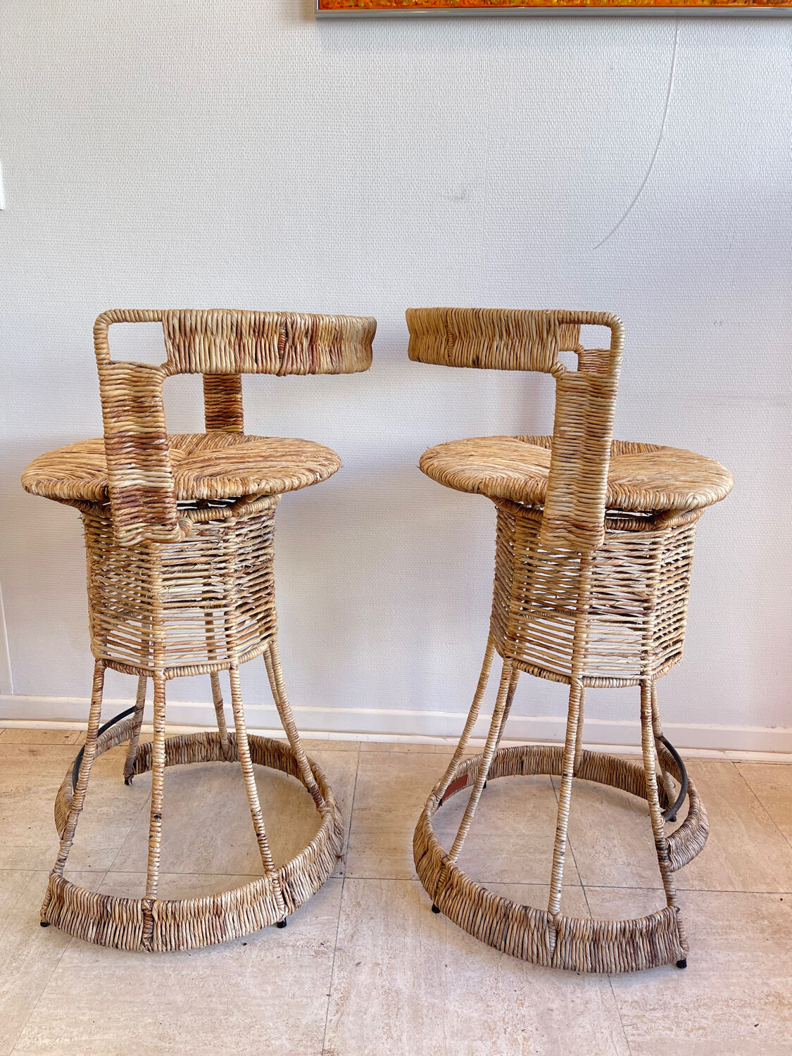 Paire Tabouret haut rotin – création Roger Coster, 1970