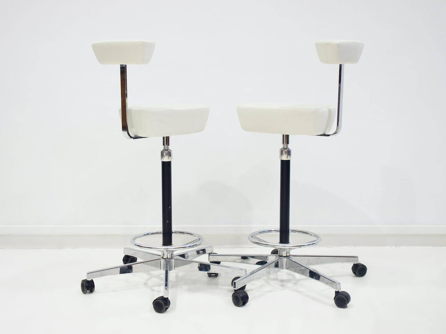 Nelson White chair pair for Vitra
