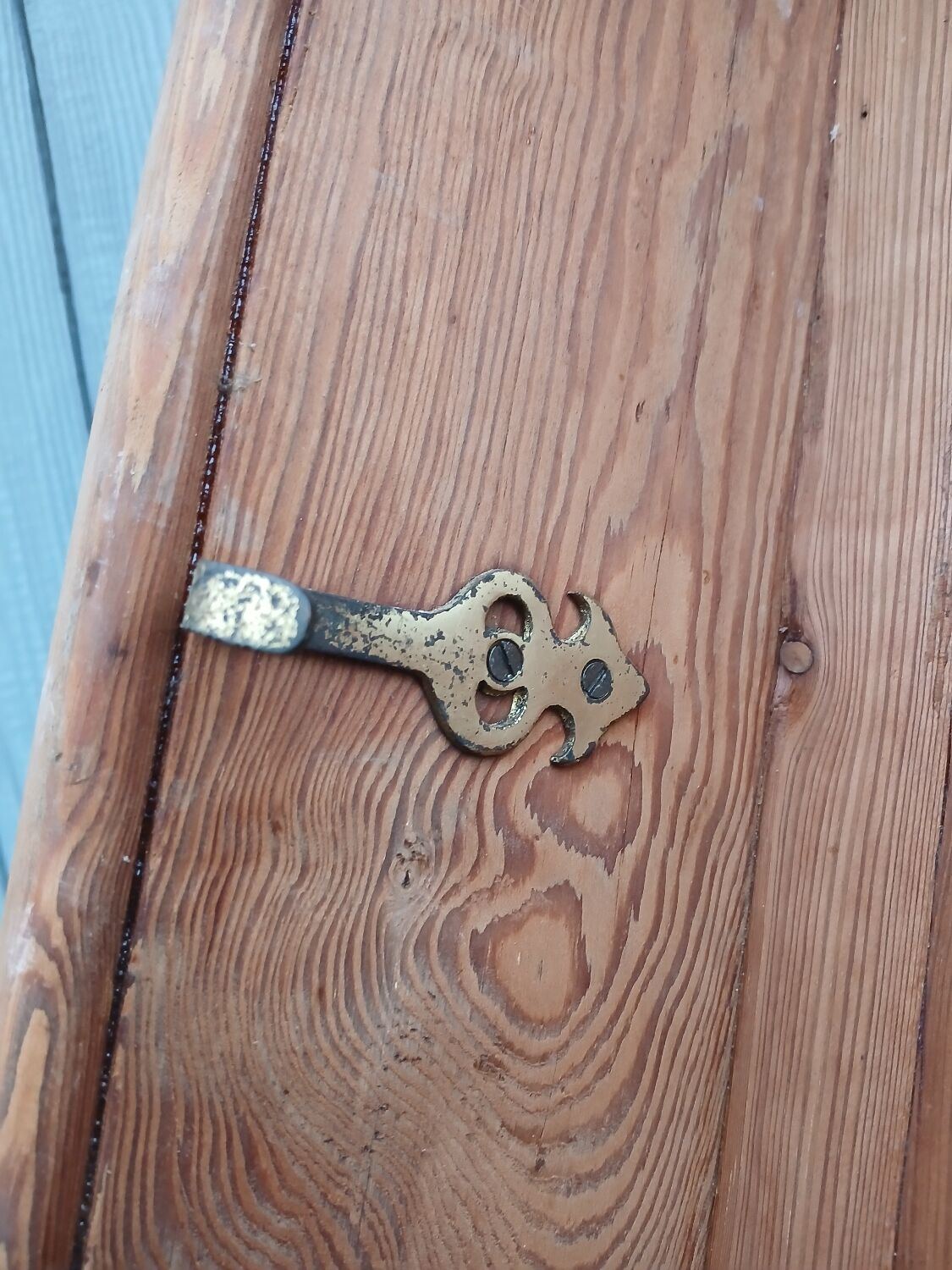 Very large antique wooden shelf/pot rack