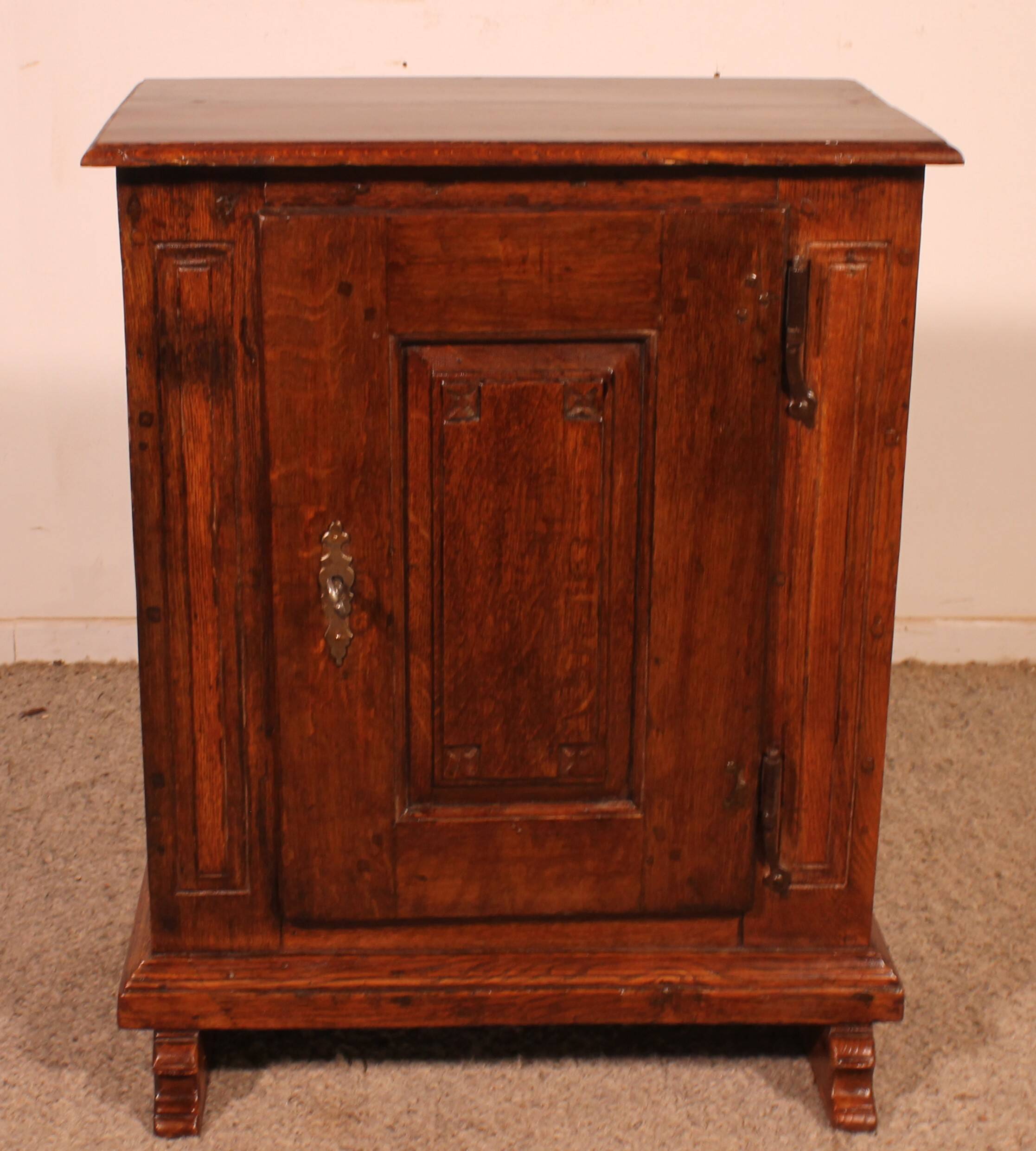 17th Century Oak Beguinage Piece