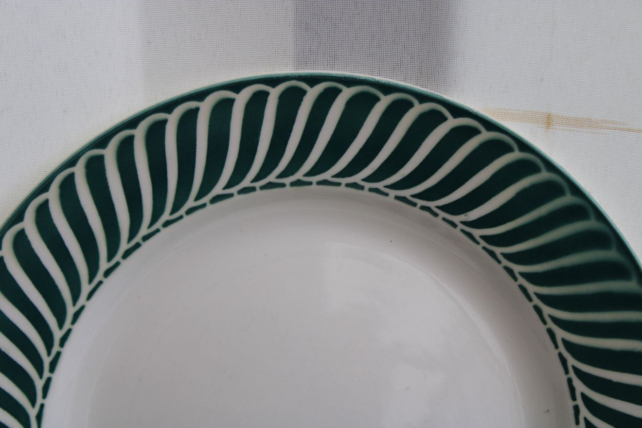 Set of 6 Digoin/Sarreguemines plates