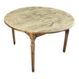 Round farmhouse table