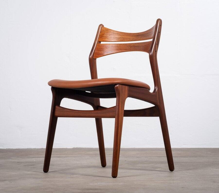 Vintage Danish Dining Chairs in Teak by Erik Buch, 1960s, Set of 4
