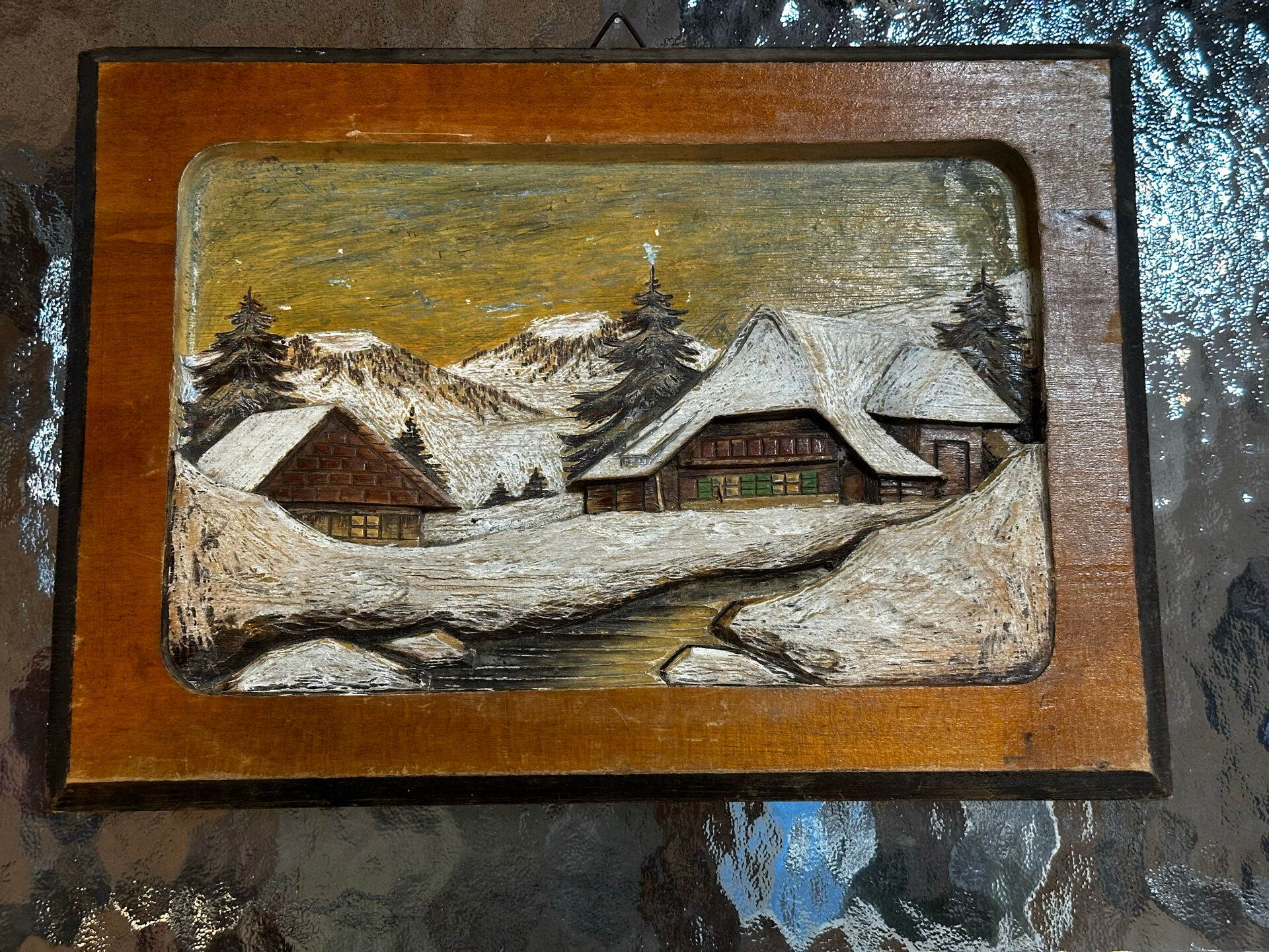 Alpine Table in carved and painted wood 23/32 cm