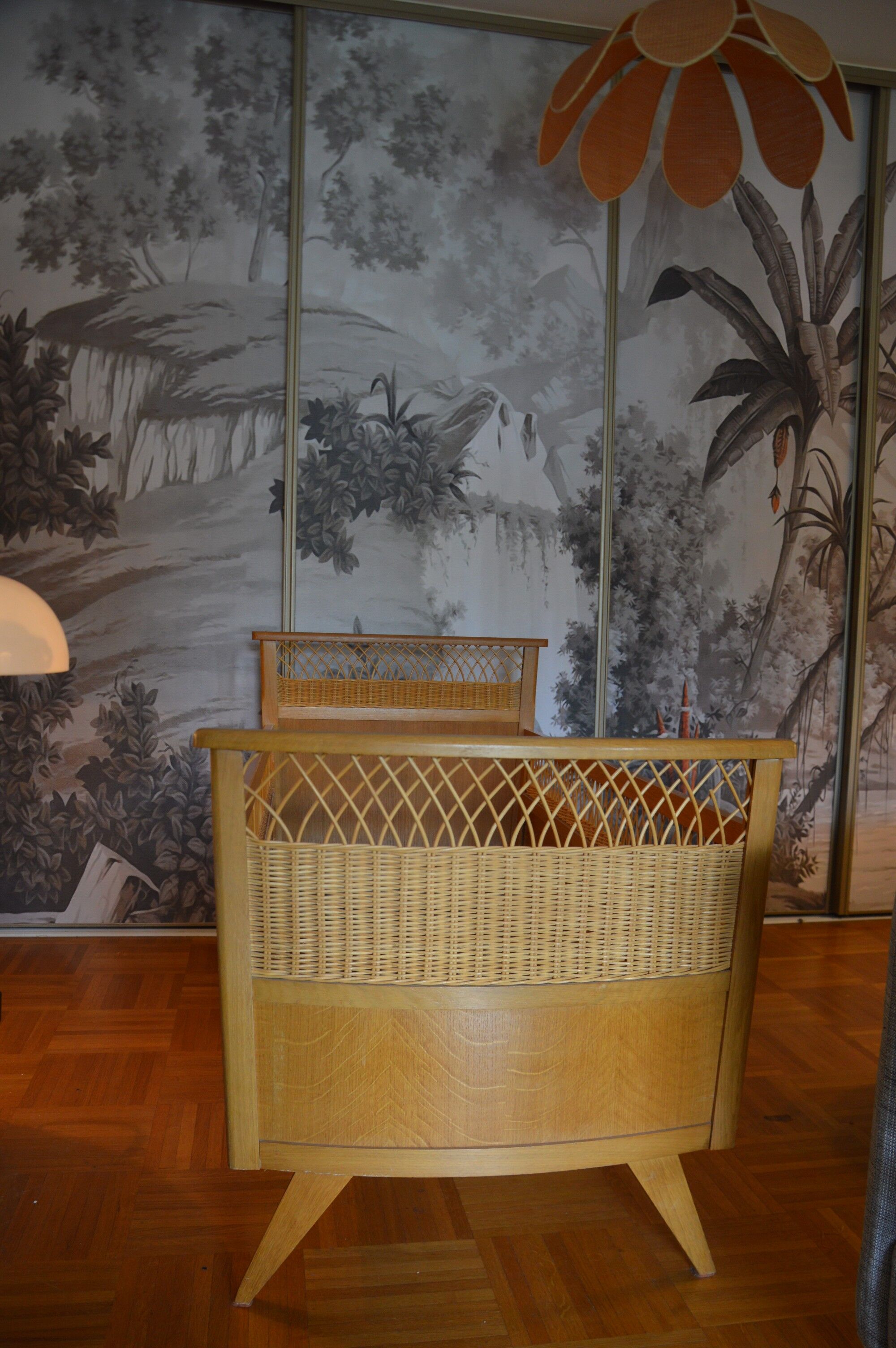 Child's bed in rattan of the years 50