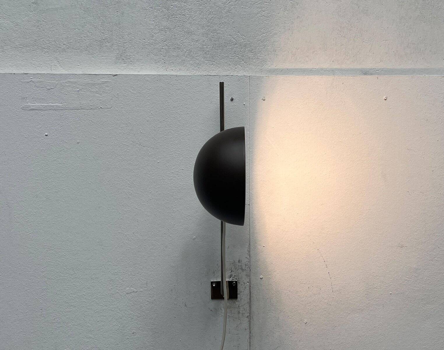 Mid-century modern minimalist German wall lamp by Beisl, 1960s.