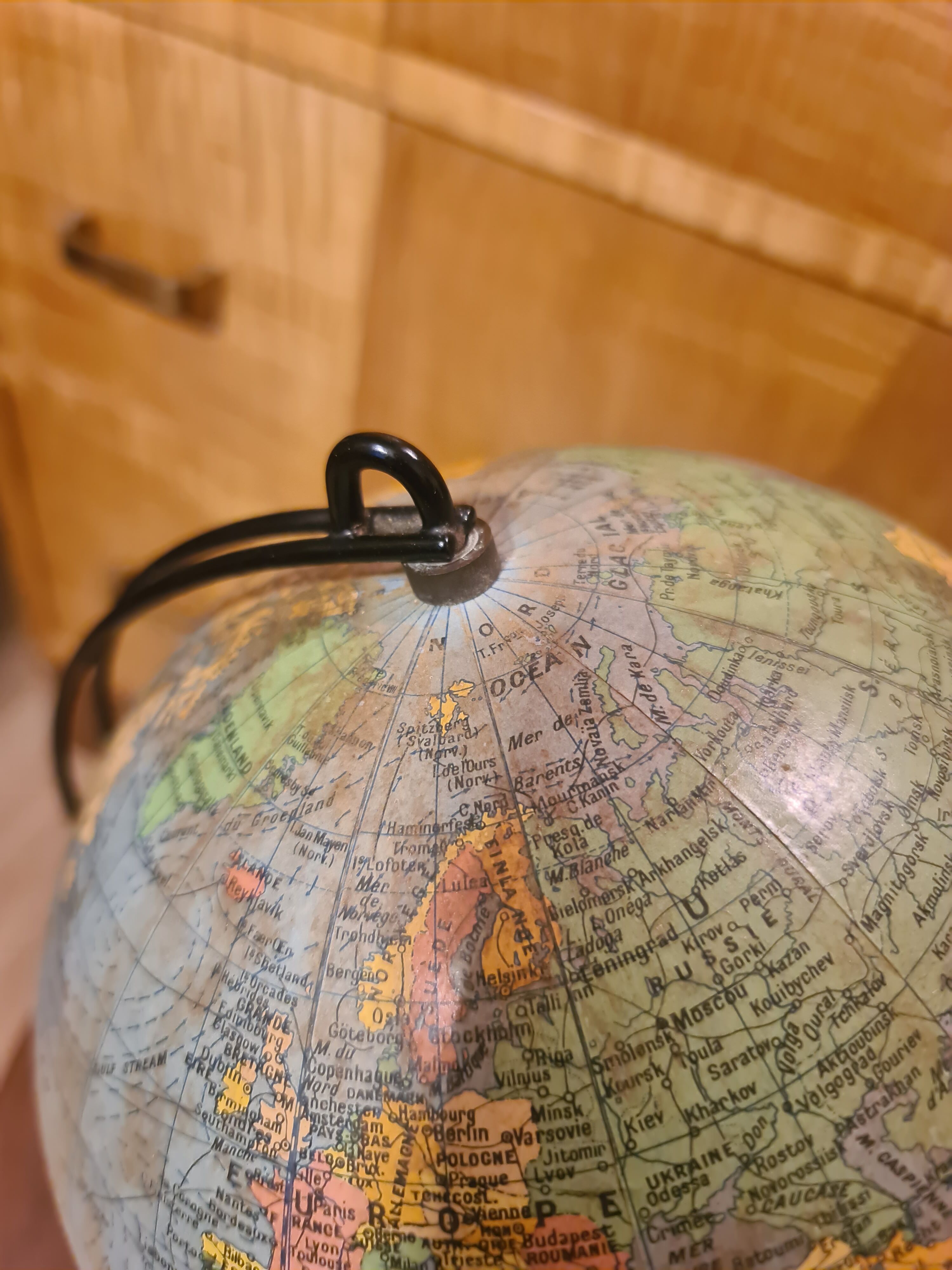 Vintage globe Girard Barrère 1970