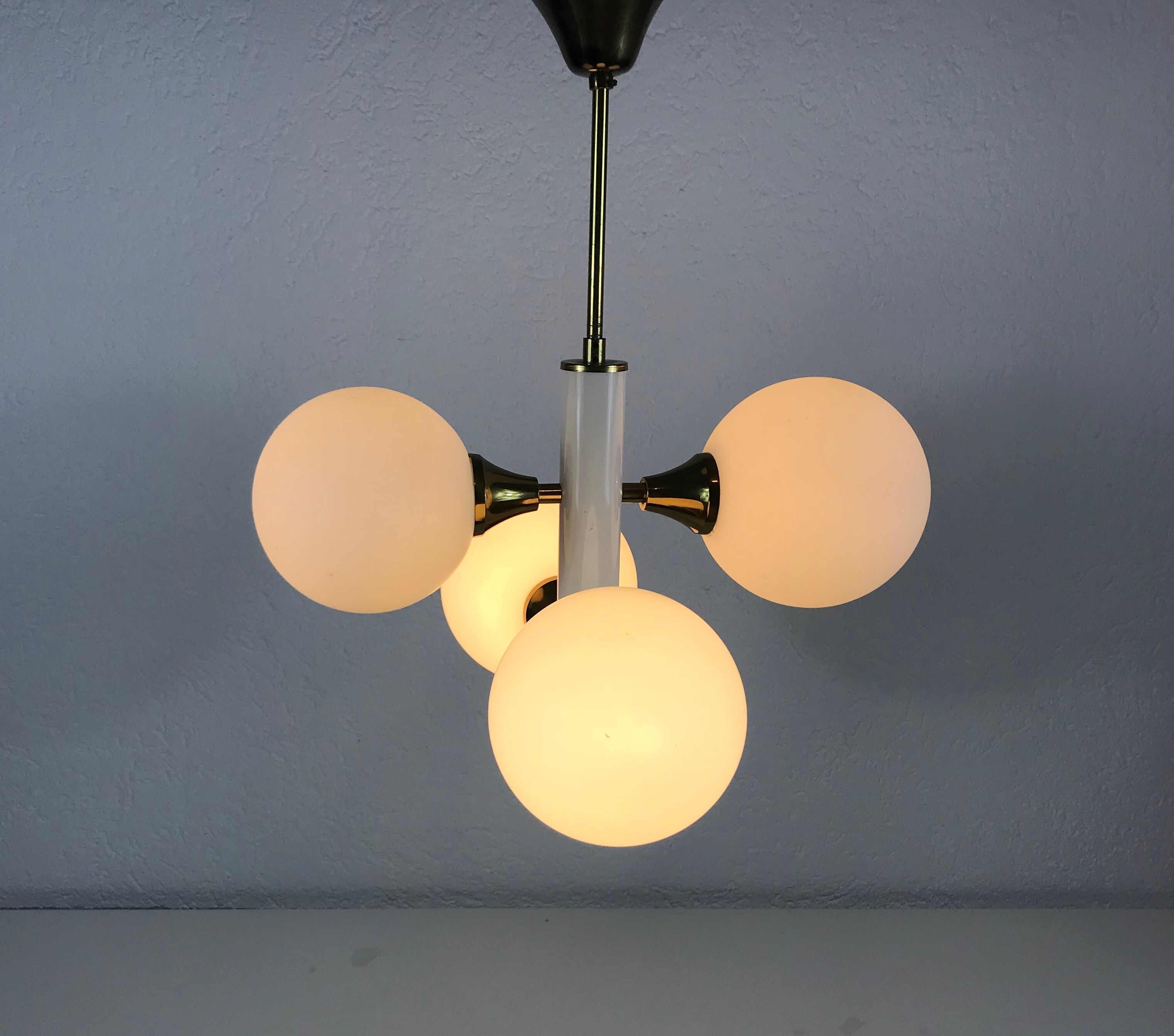 Kaiser Pop Art 4 opaline balls chandelier, 1960s