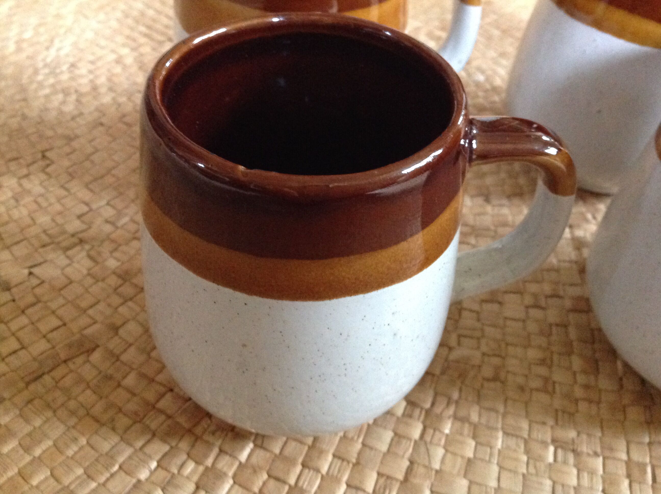 Lot of 4 mugs