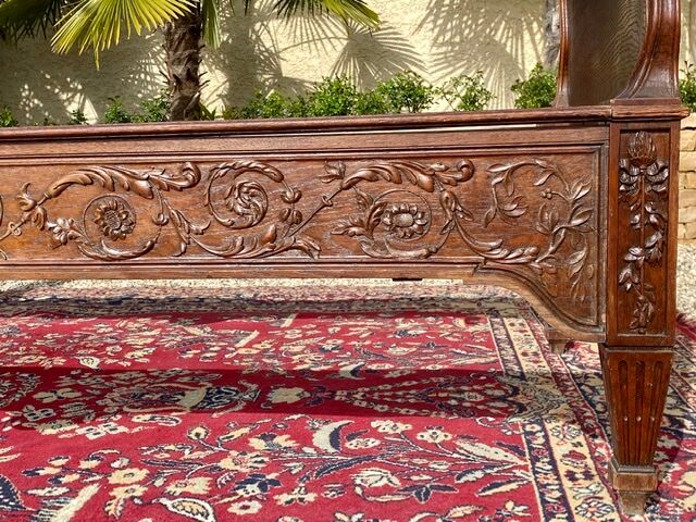 Pair of oak beds style Louis XV /Louis XVI