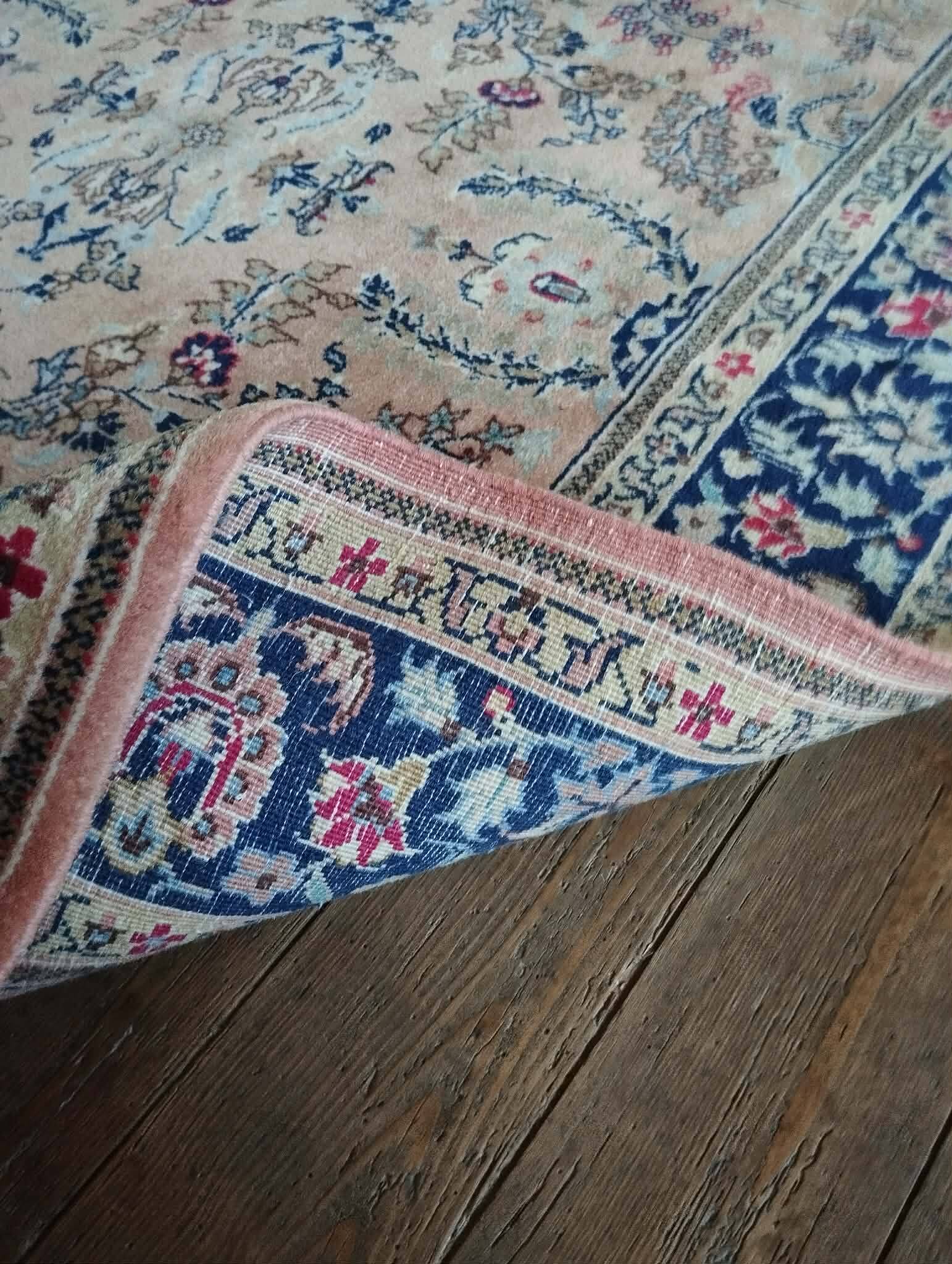 Handmade Persian Sarough rug 189x125cm