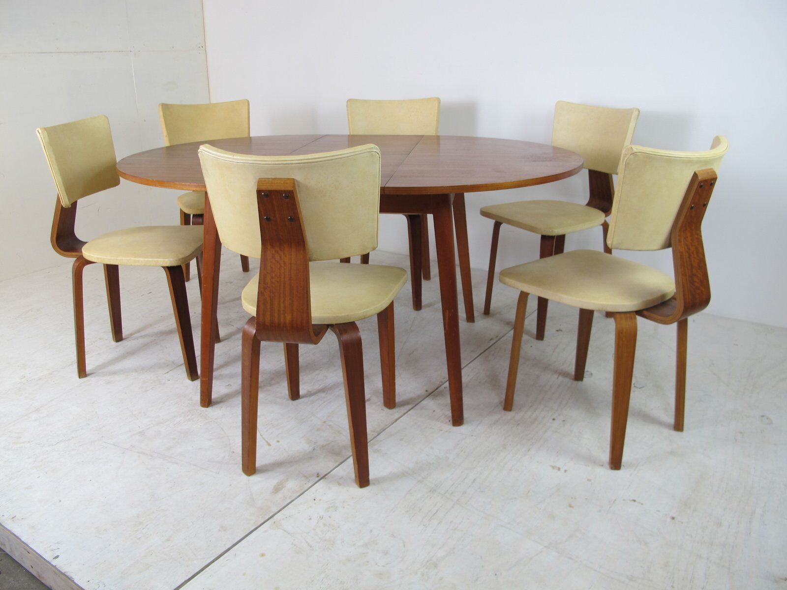 Set of 6 mid-century modernist lounge chairs in plywood - extension table by Cor Alons for Gouda den Boer