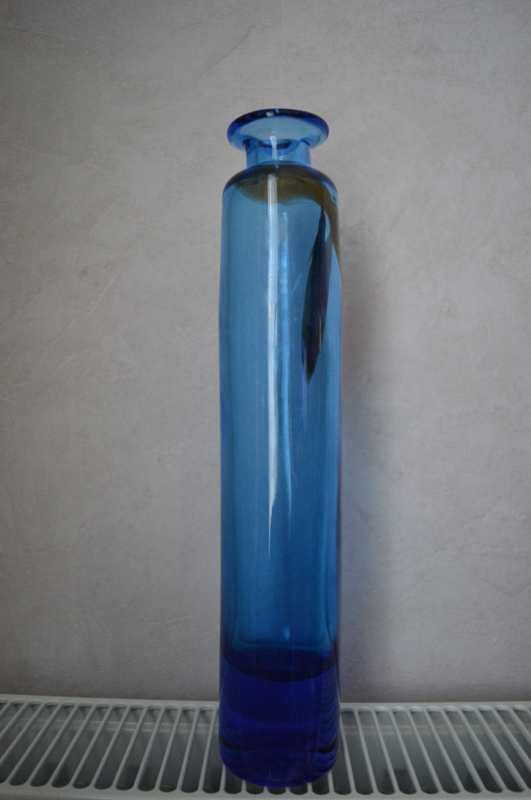 Vase signed bottle Moor old time 1970