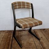 5 vintage chairs