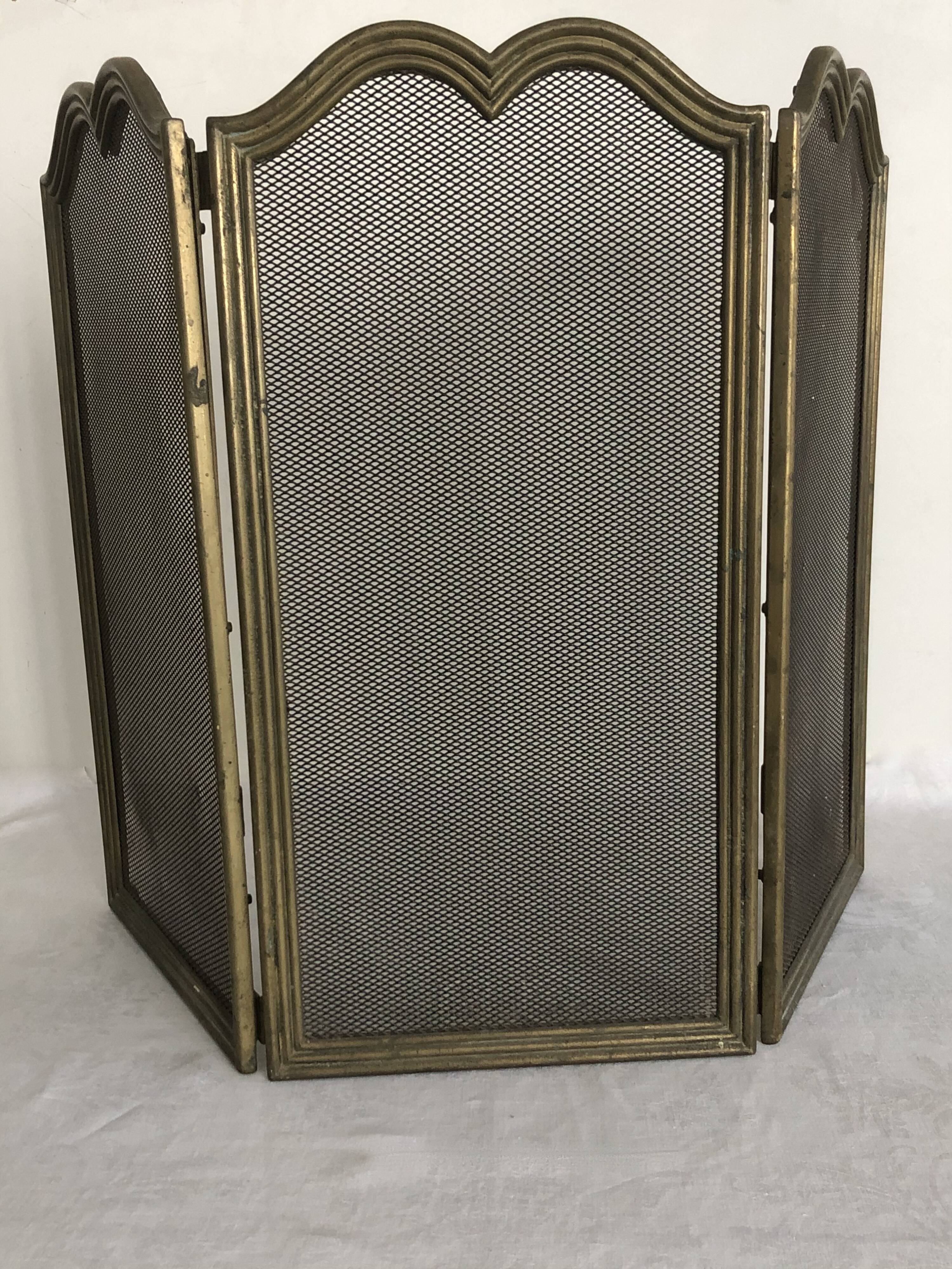 Firewall, fireplace accessory