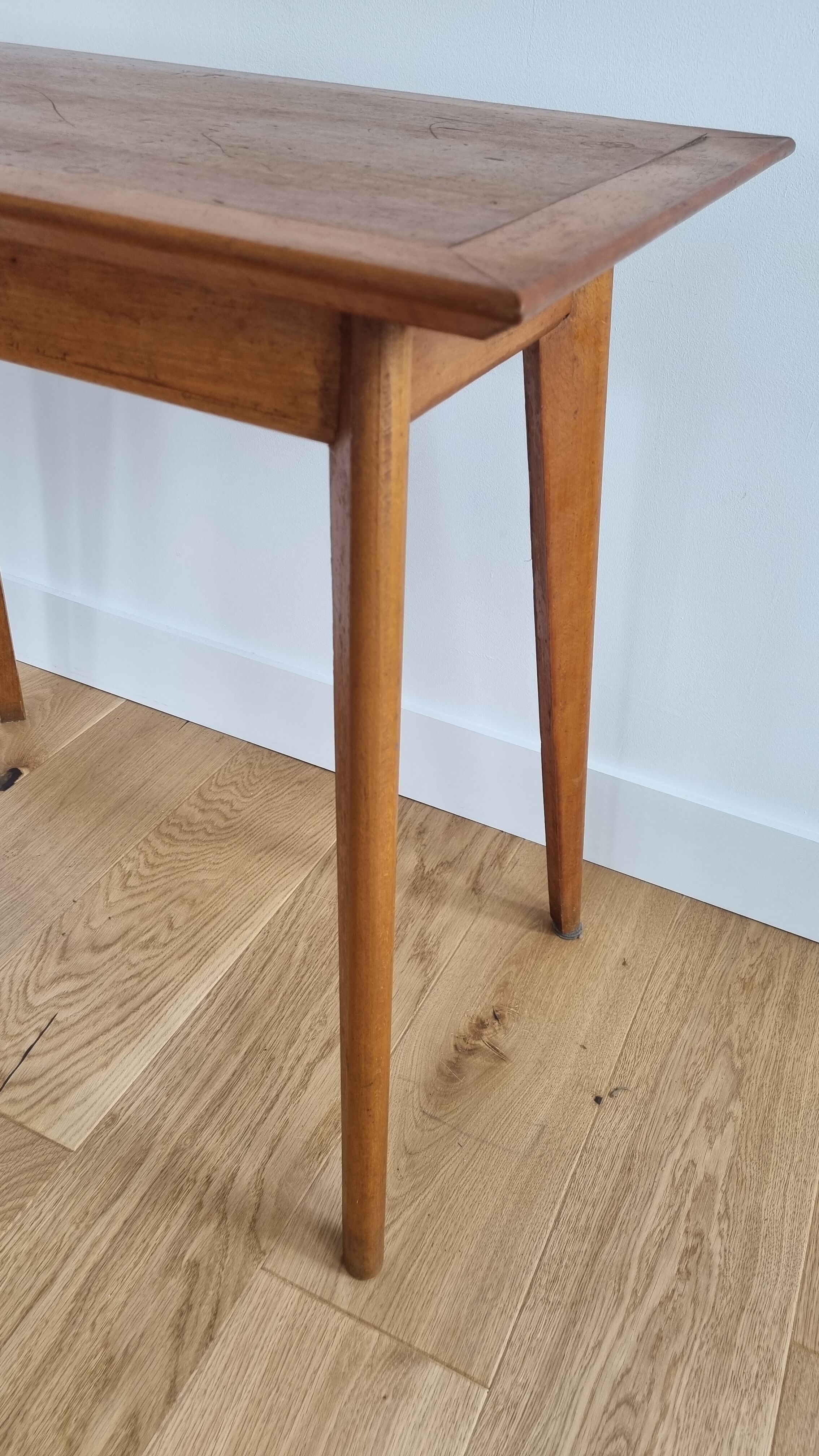 Vintage compass foot desk