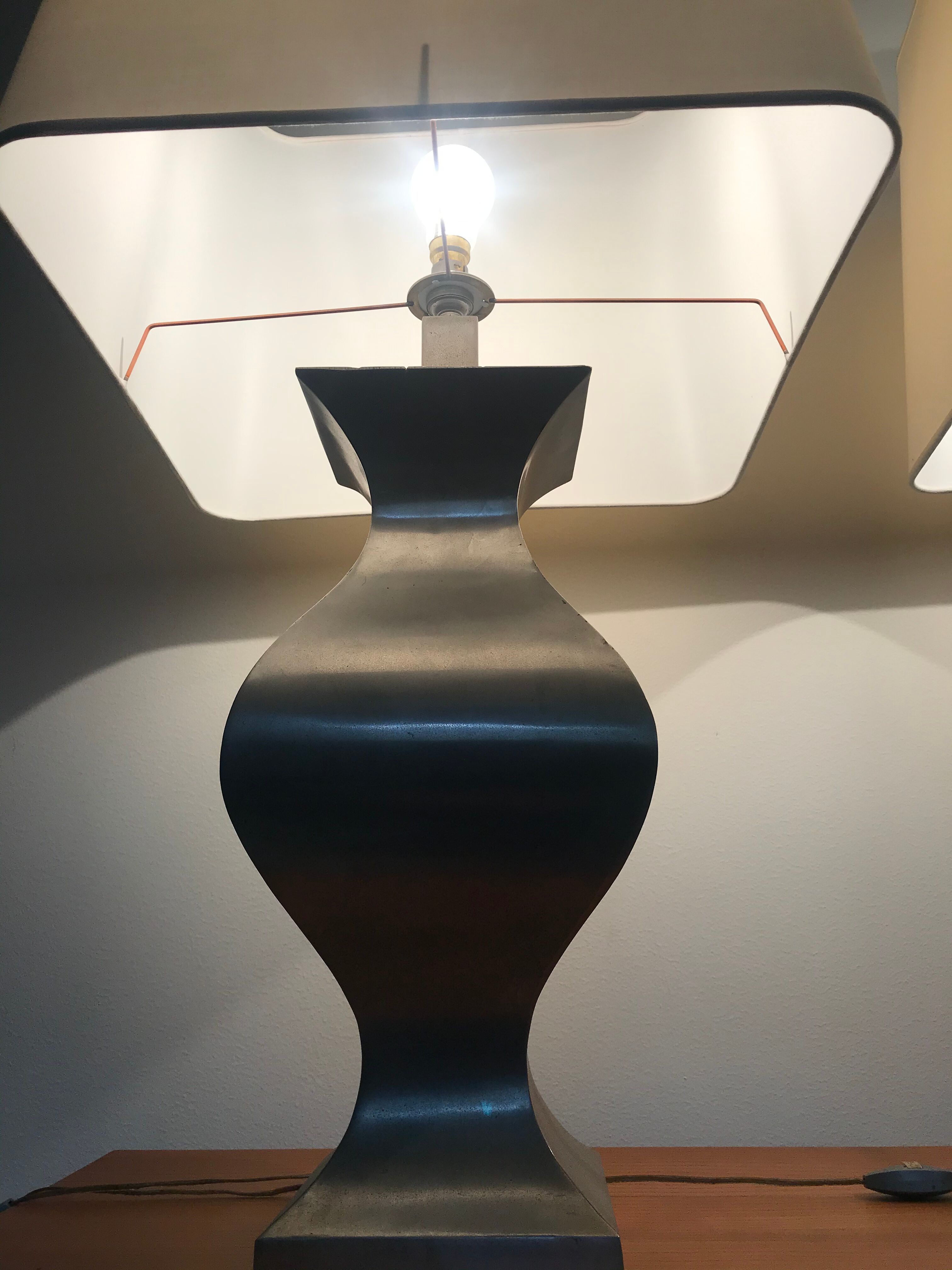 Paire de lampes en métal 1970