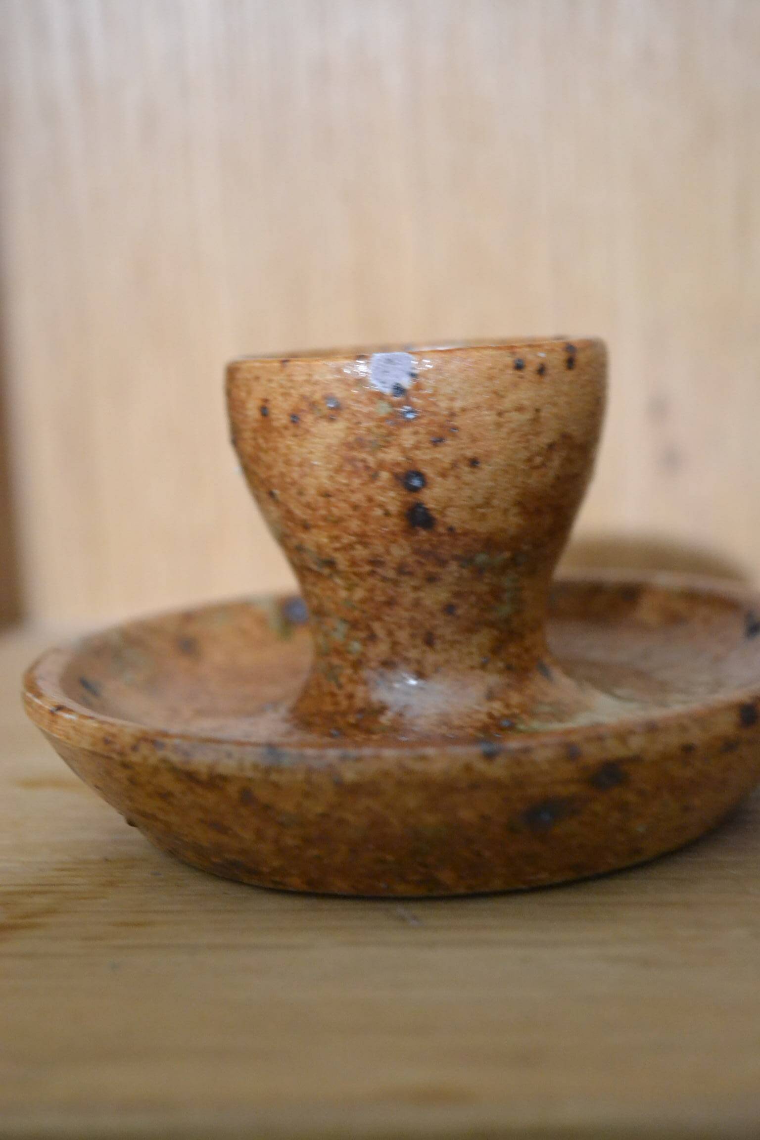 Set of 2 stoneware egg cups