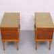 paire de tables de chevet italiennes en noyer des années 1950