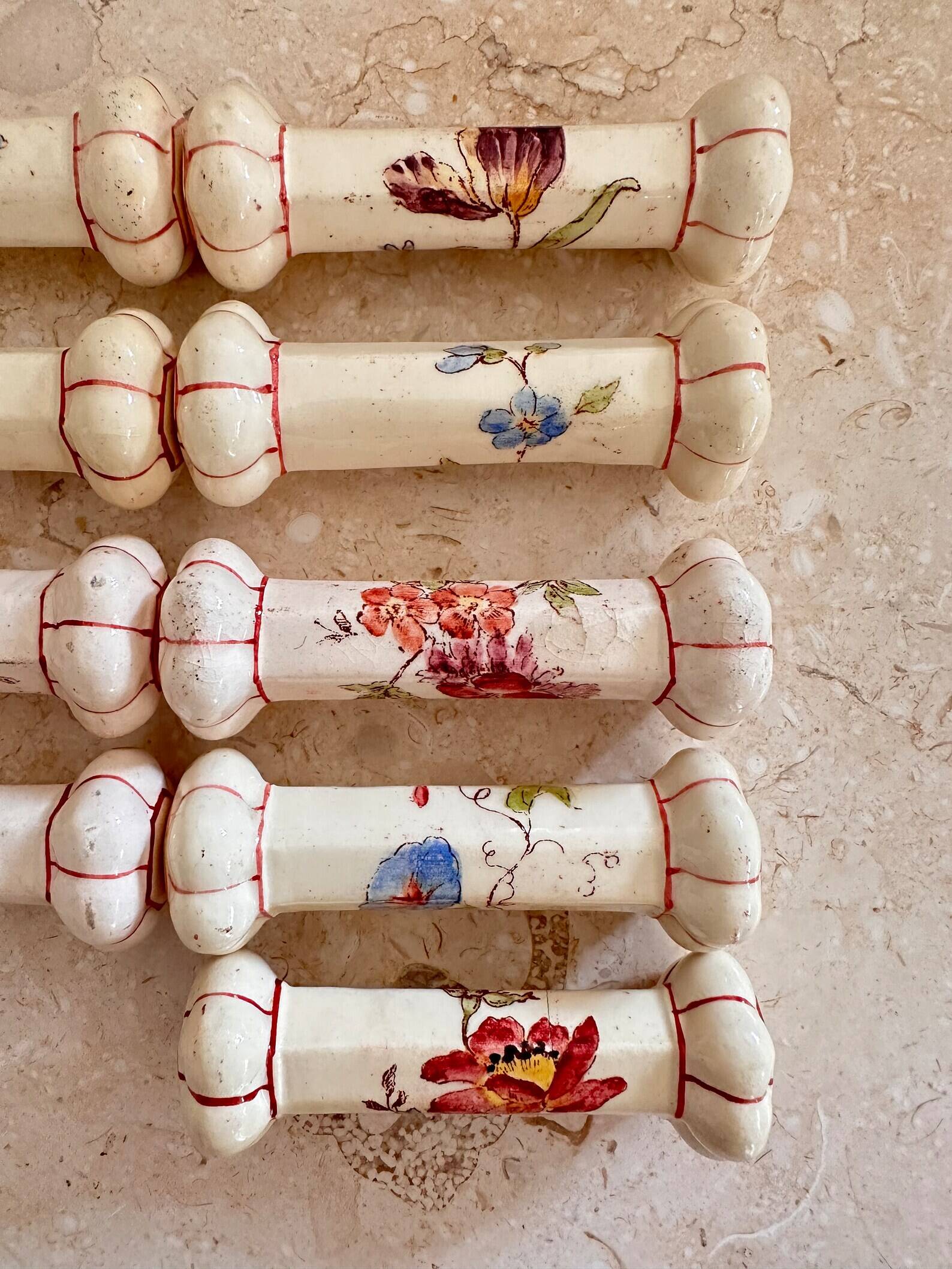 Series of 9 longchamp earthenware knife holders floral decor