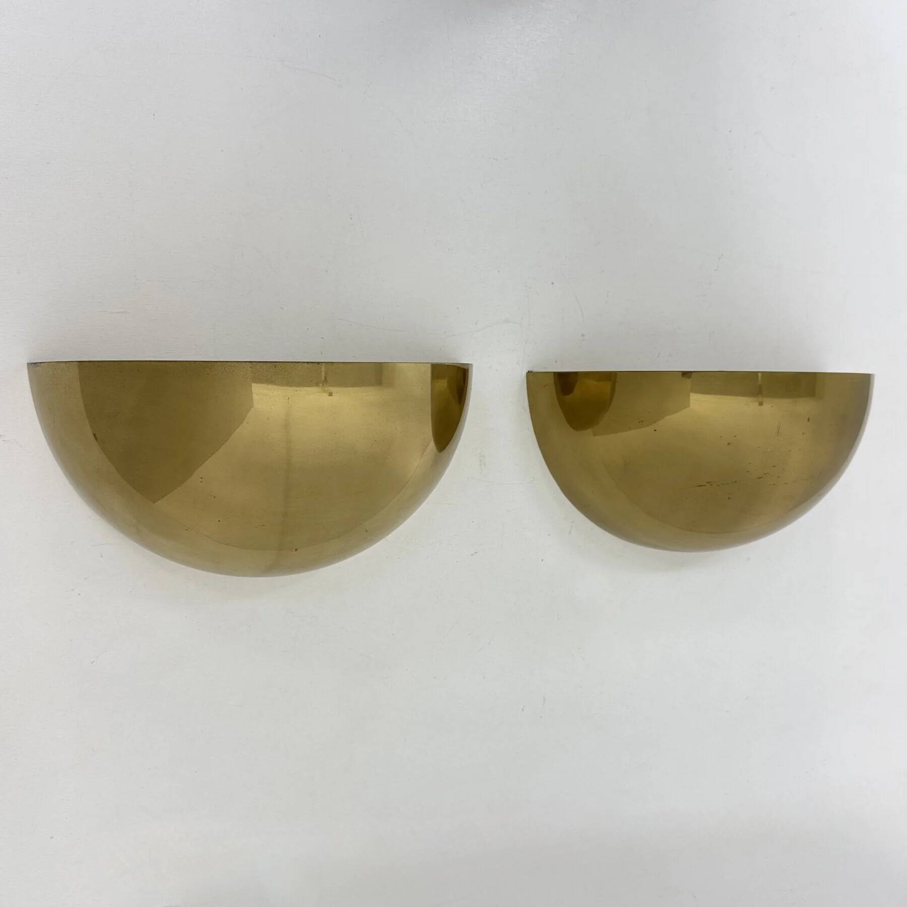 Mid-century pair of brass wall light sconces, 1970s
