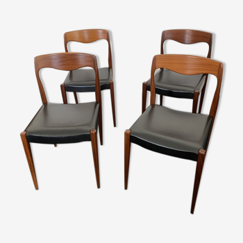 Suite of four scandinavian chairs by Niels O. Moller Circa 1950