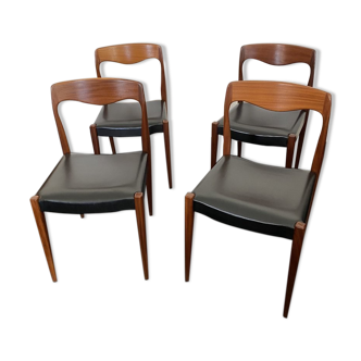 Suite of four scandinavian chairs by Niels O. Moller Circa 1950