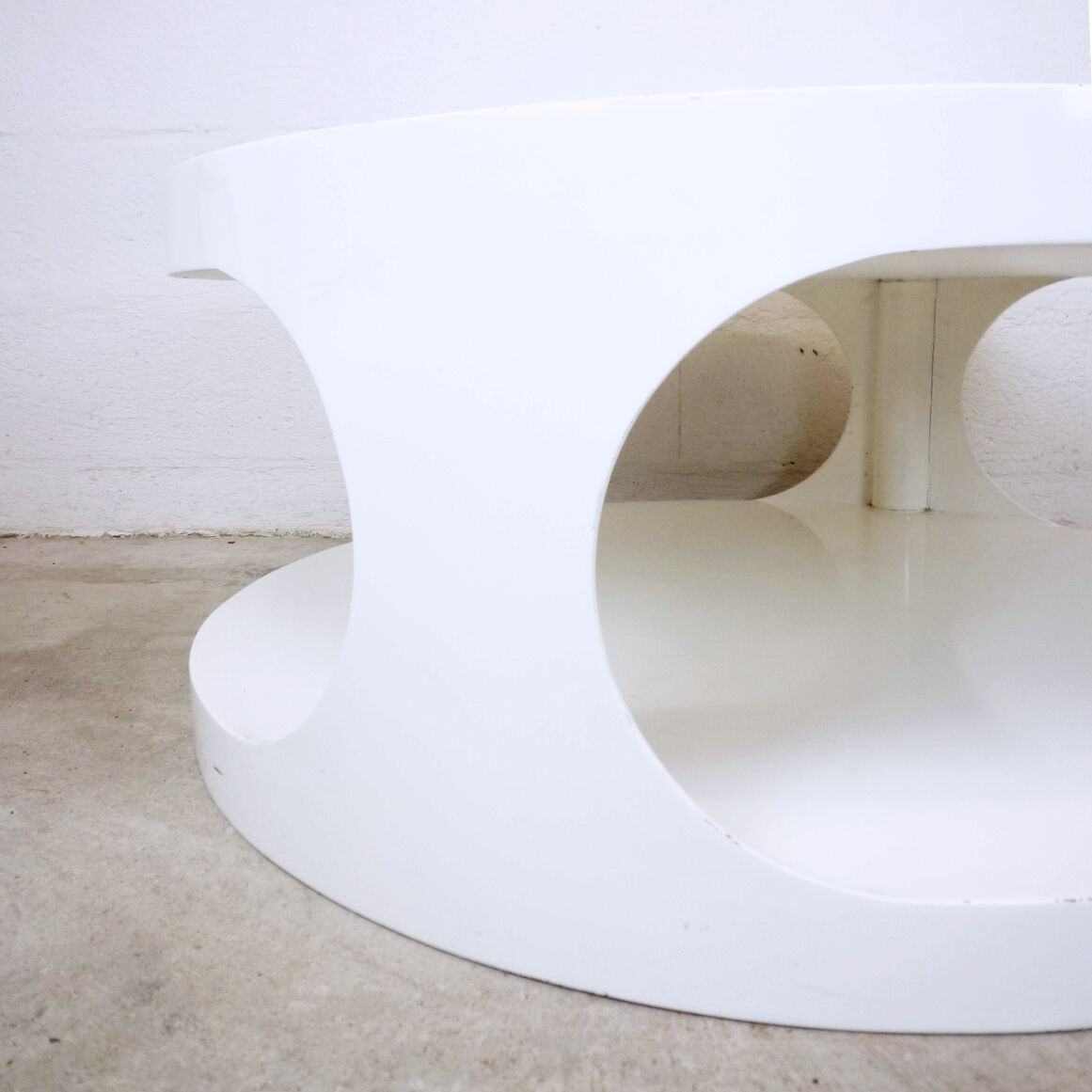 Cylindrical coffee table 60s