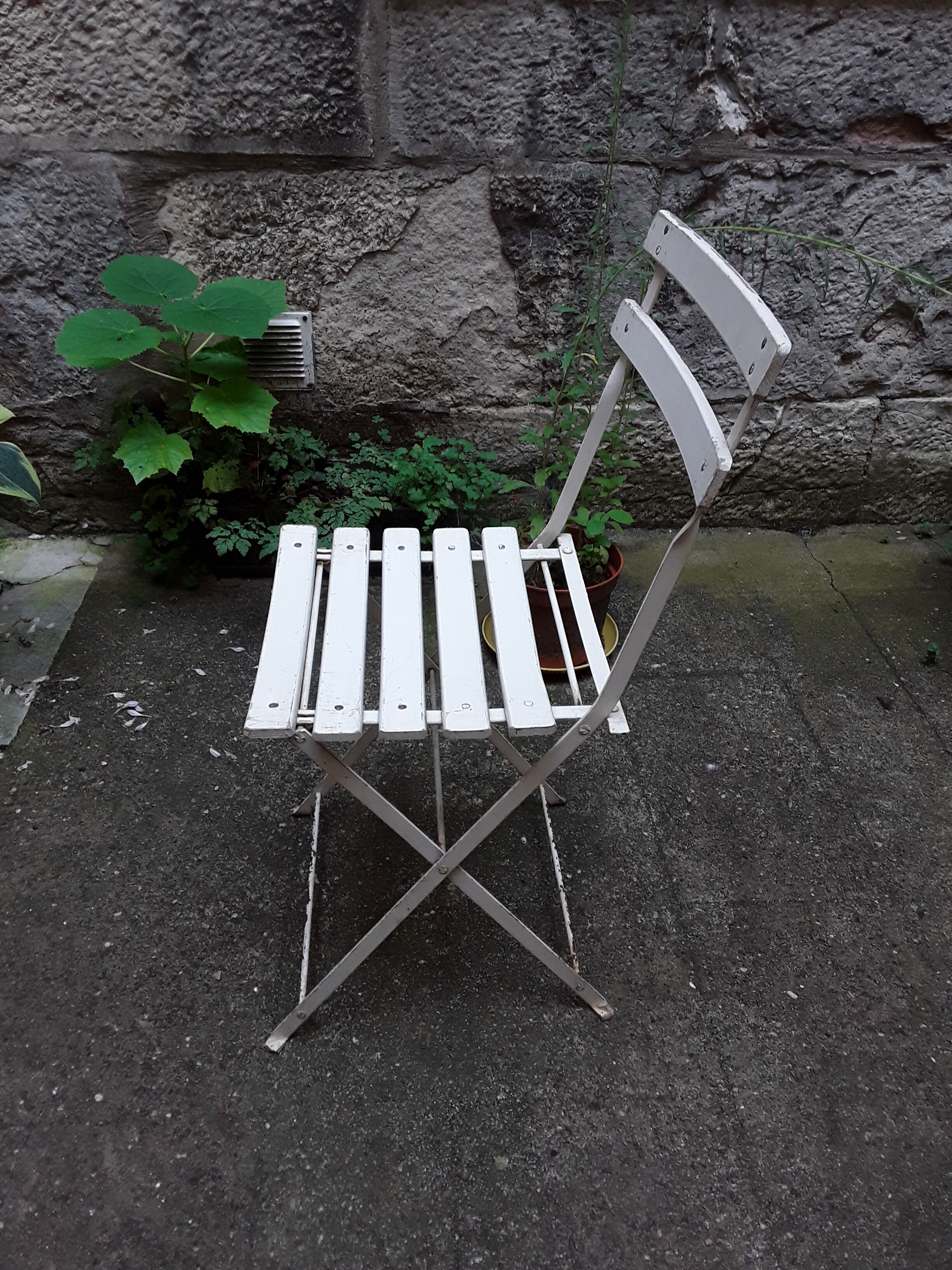 Vintage garden folding chairs
