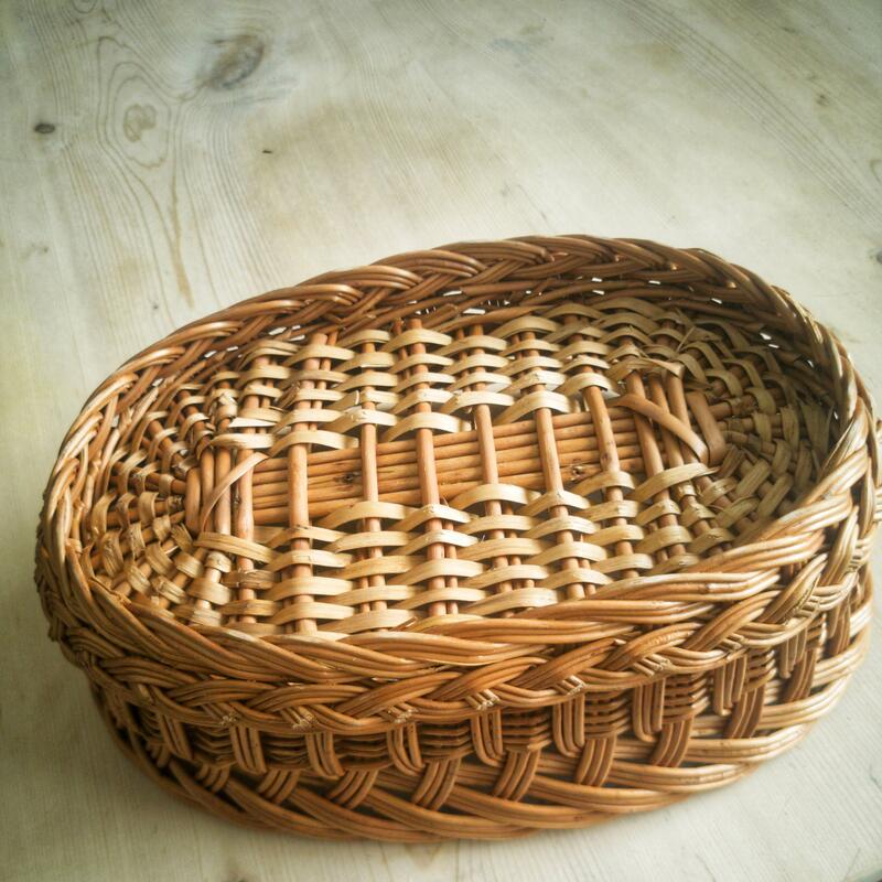 Wicker bread basket