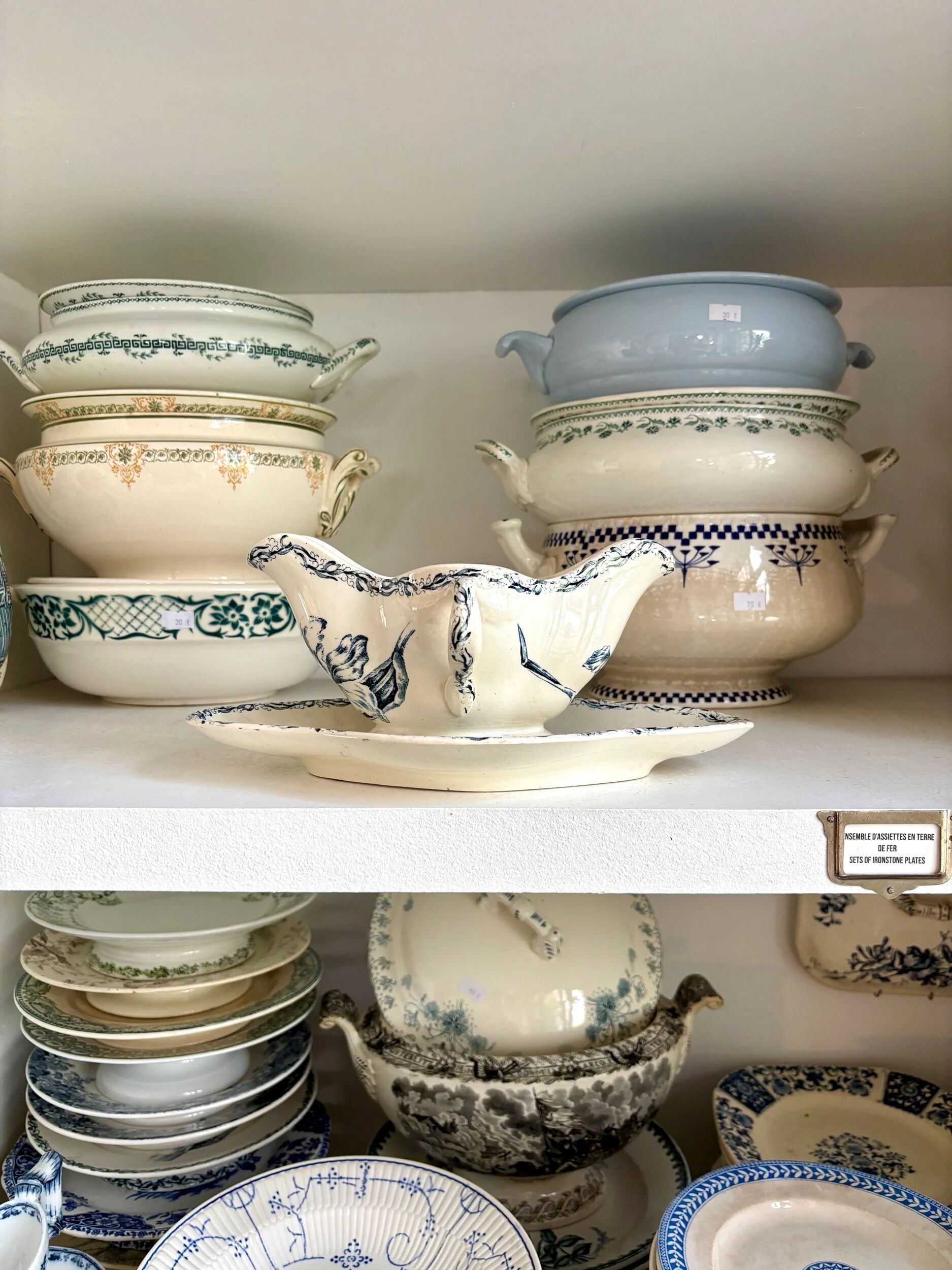 Lunéville sauce boat in blue ironstone, "Tulip" service.