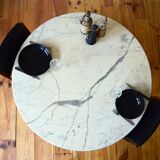 Round table marble